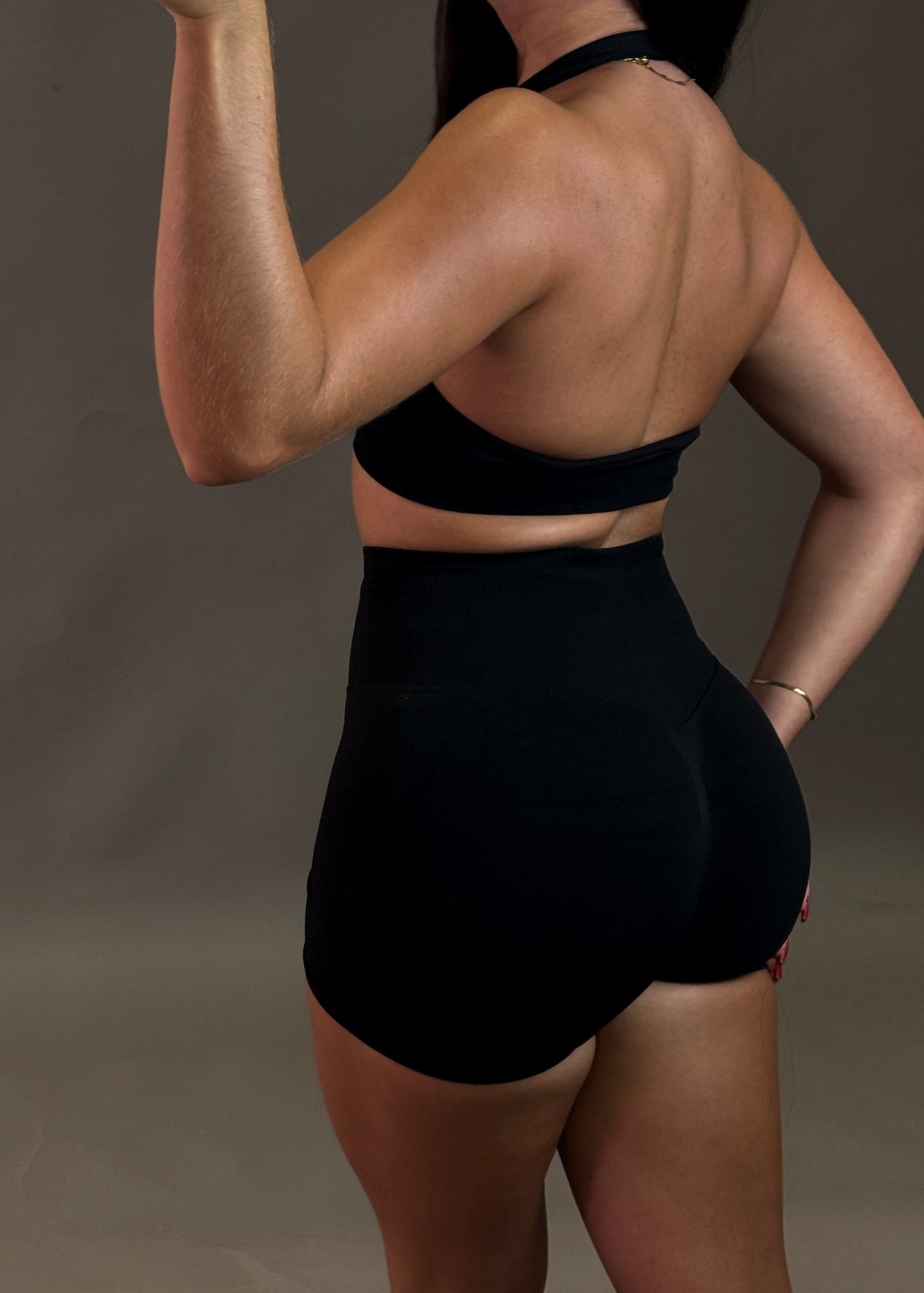 REWEAR ESSENTIAL BLACK GYM SET