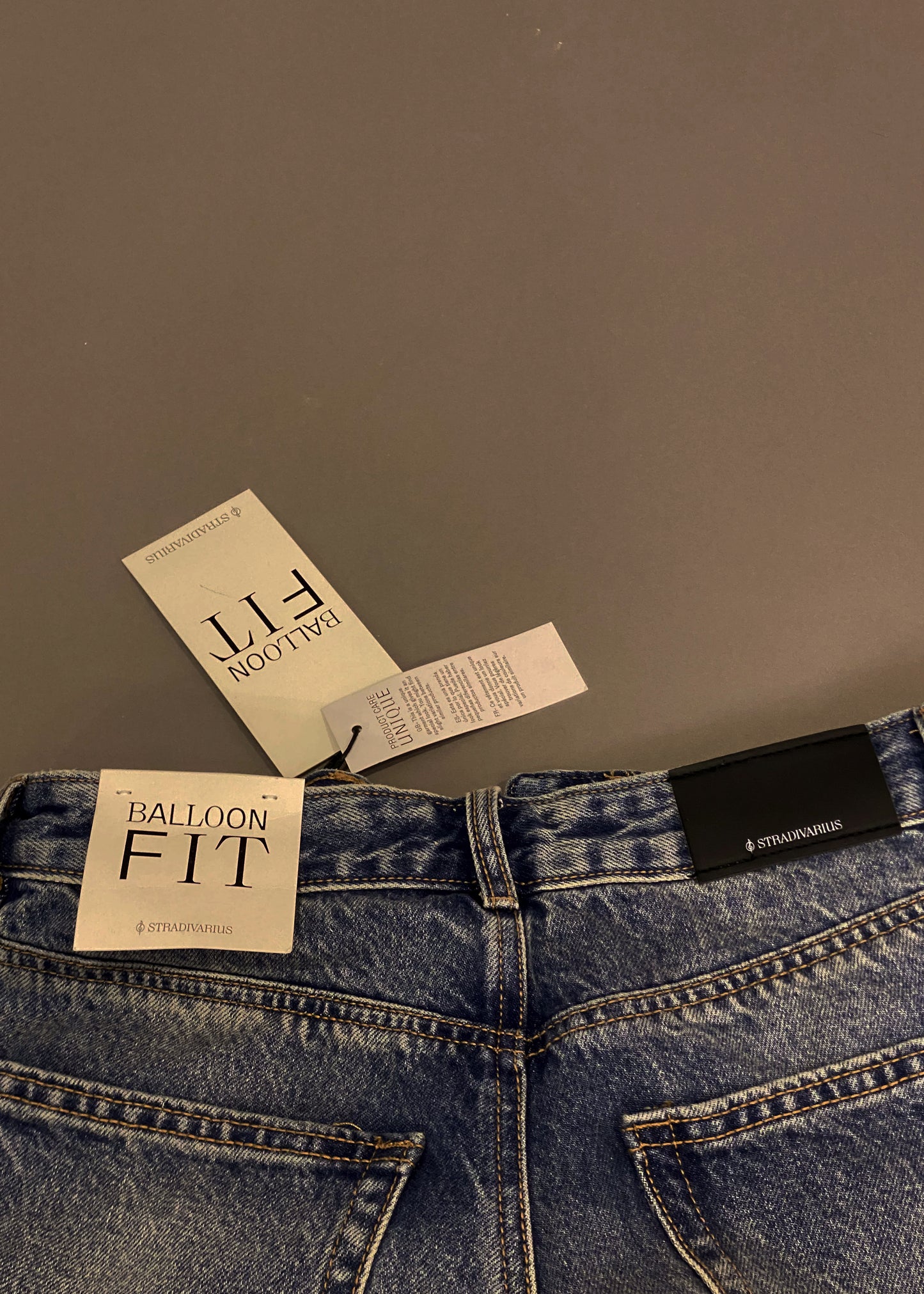 STRADIVARIUS BALLON JEANS