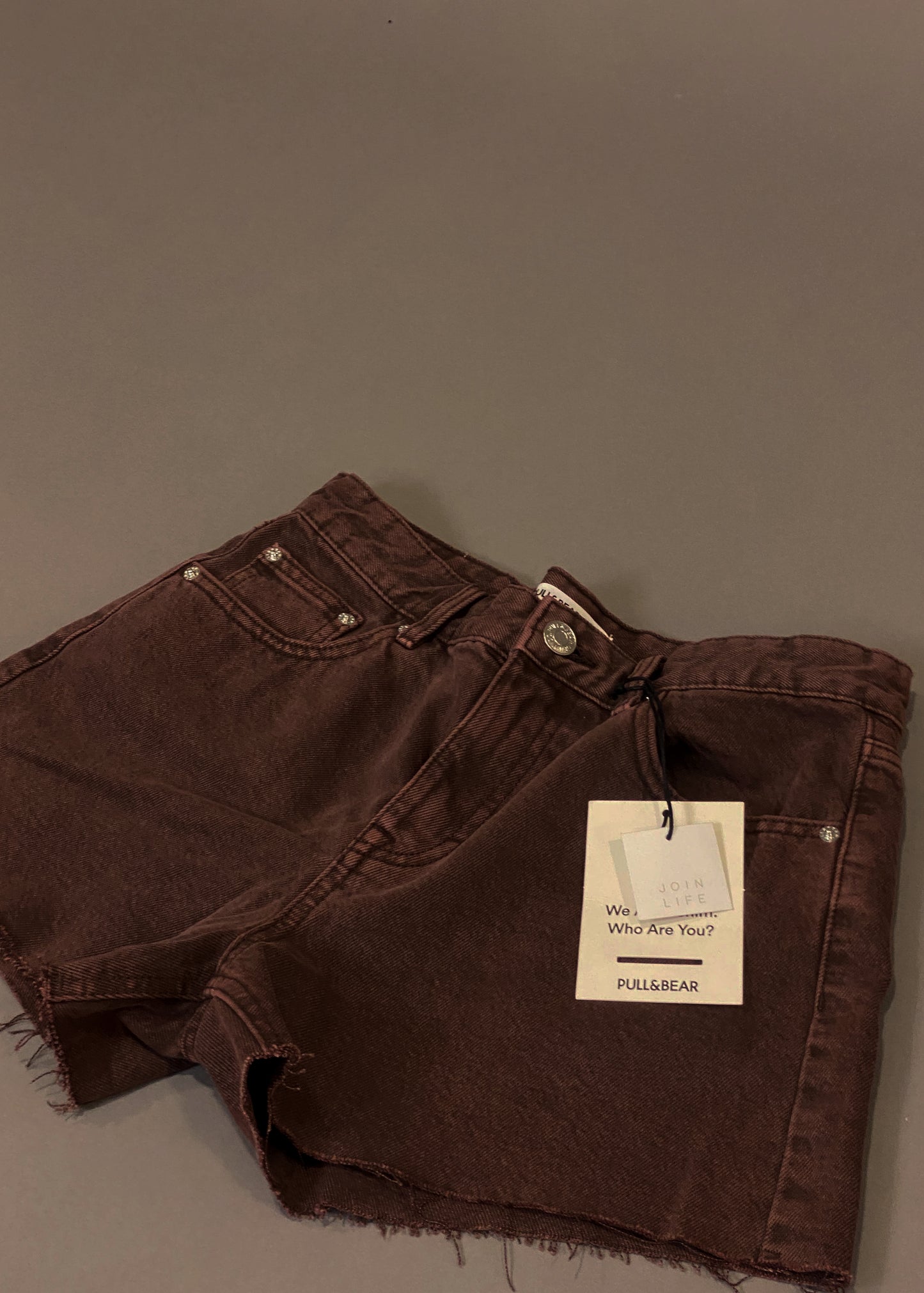 PULL&BEAR BROWN SHORTS