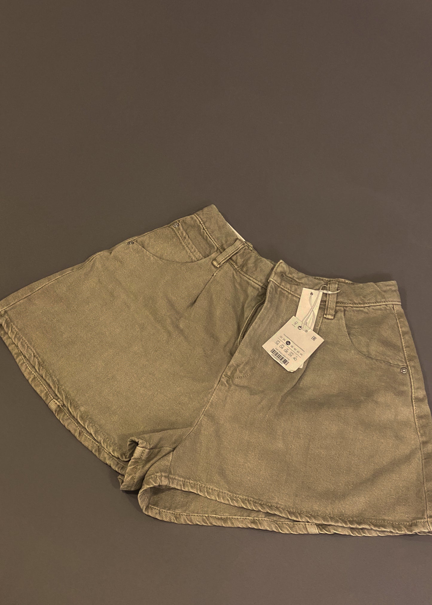 BERSHKA BAGGY SHORTS