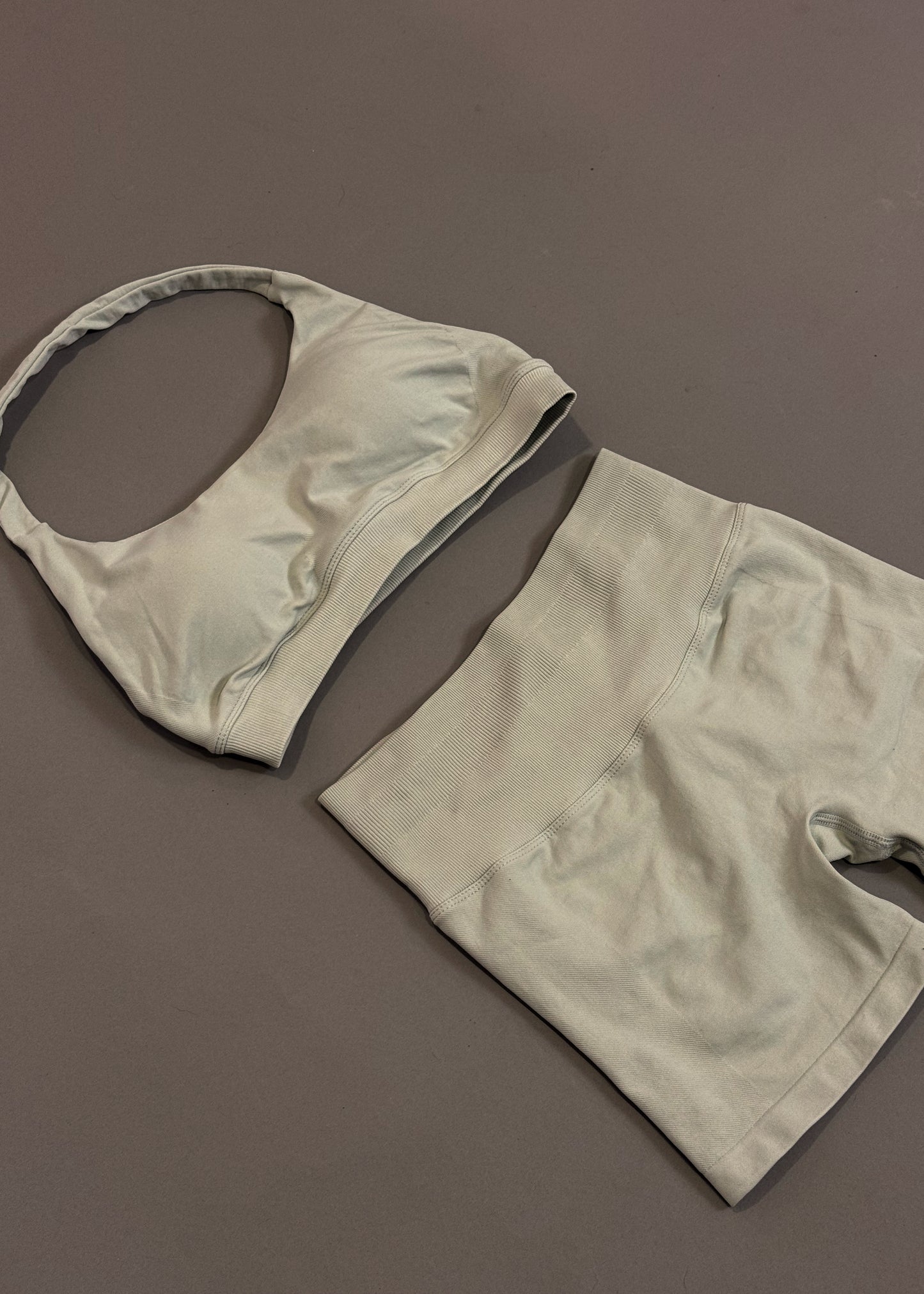 REWEAR ESSENTIAL BLACK GYM SET