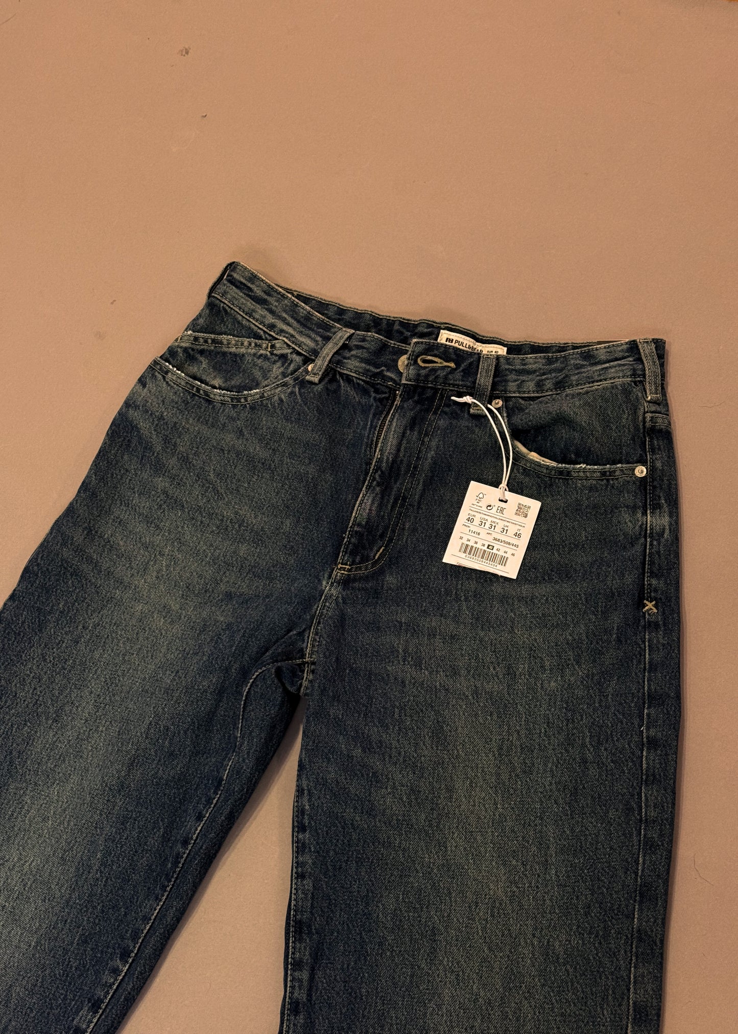 PULL&BEAR LOOSE FIT JEANS