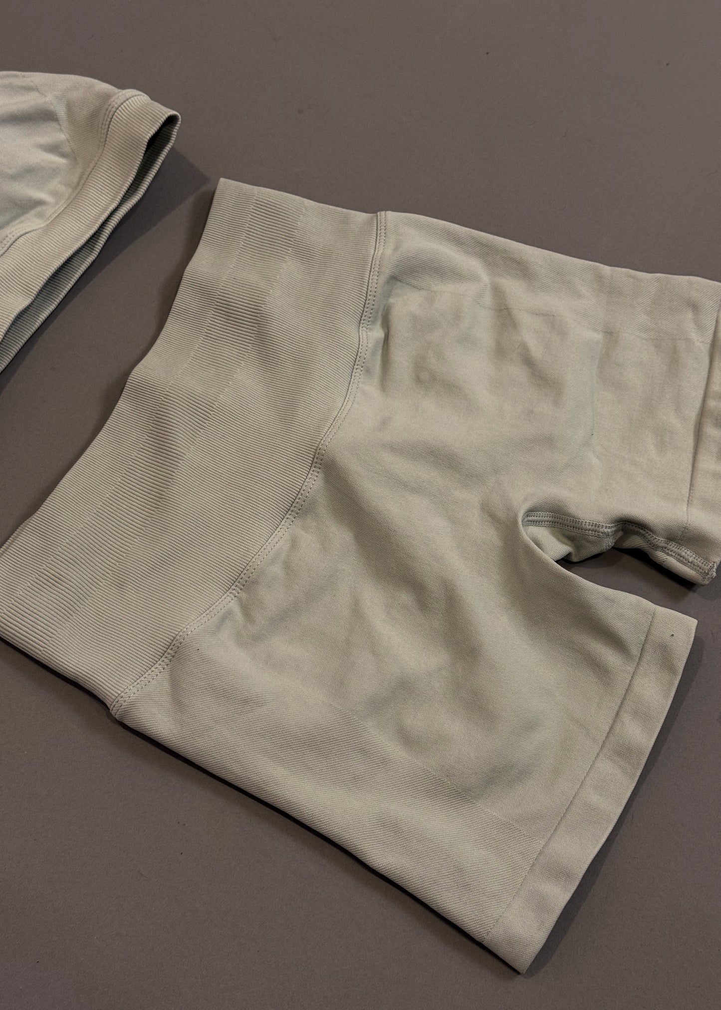 REWEAR ESSENTIAL SOFT IVORY GYM SET