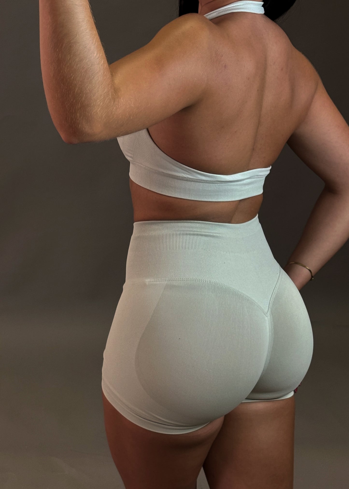 REWEAR ESSENTIAL SOFT IVORY GYM SET