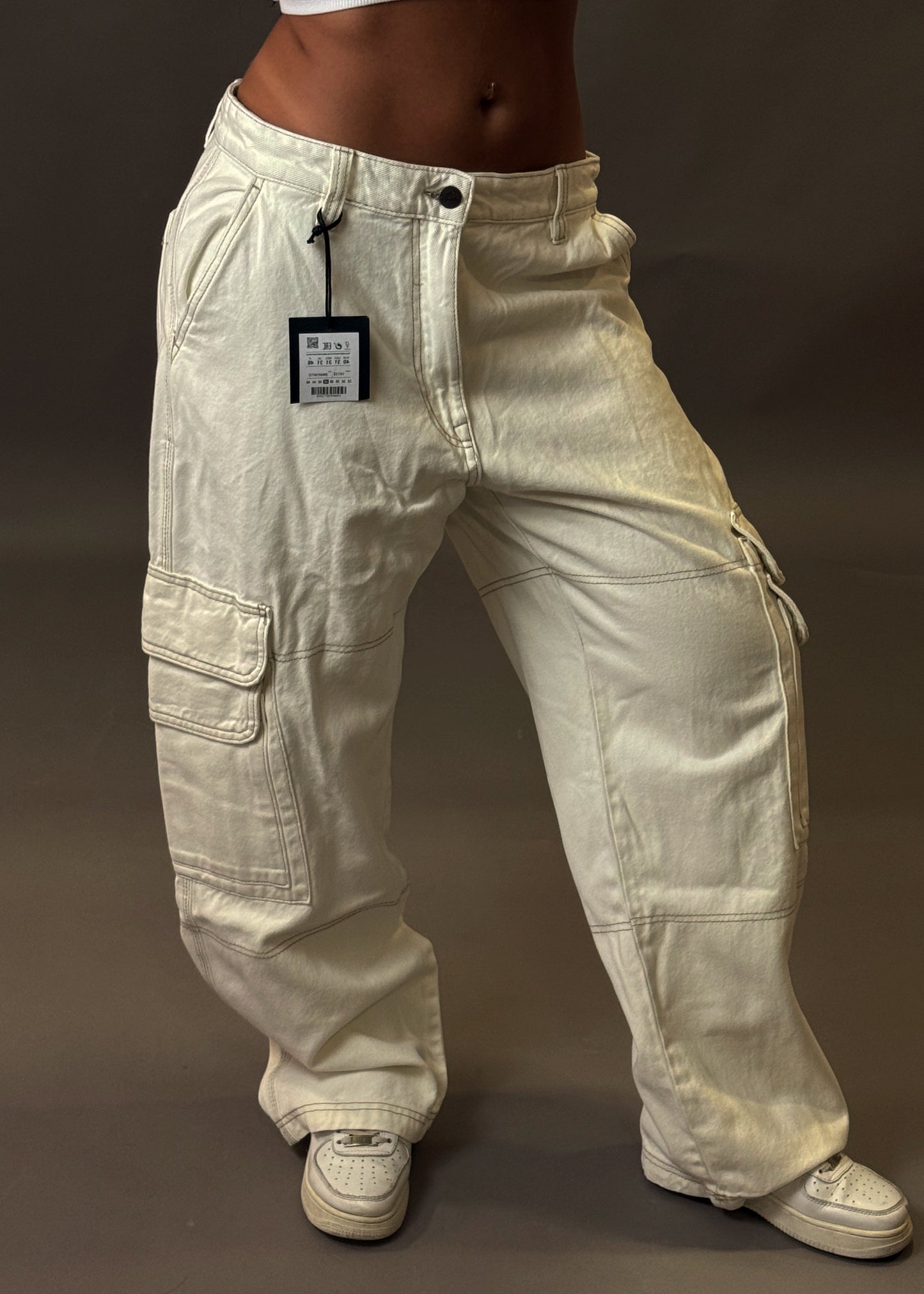 PULL&BEAR BAGGY CARGO JEANS