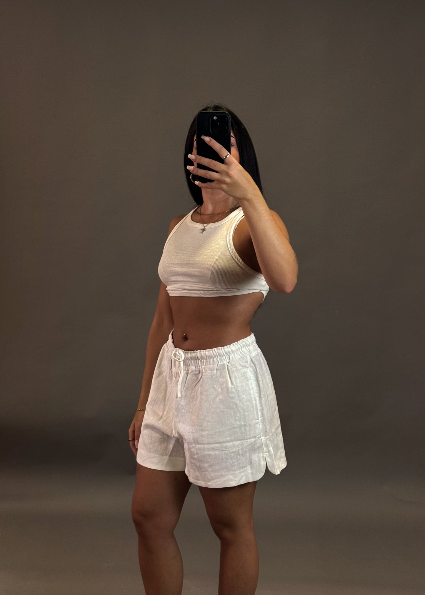 STRADIVARIUS LINEN WHITE SHORTS
