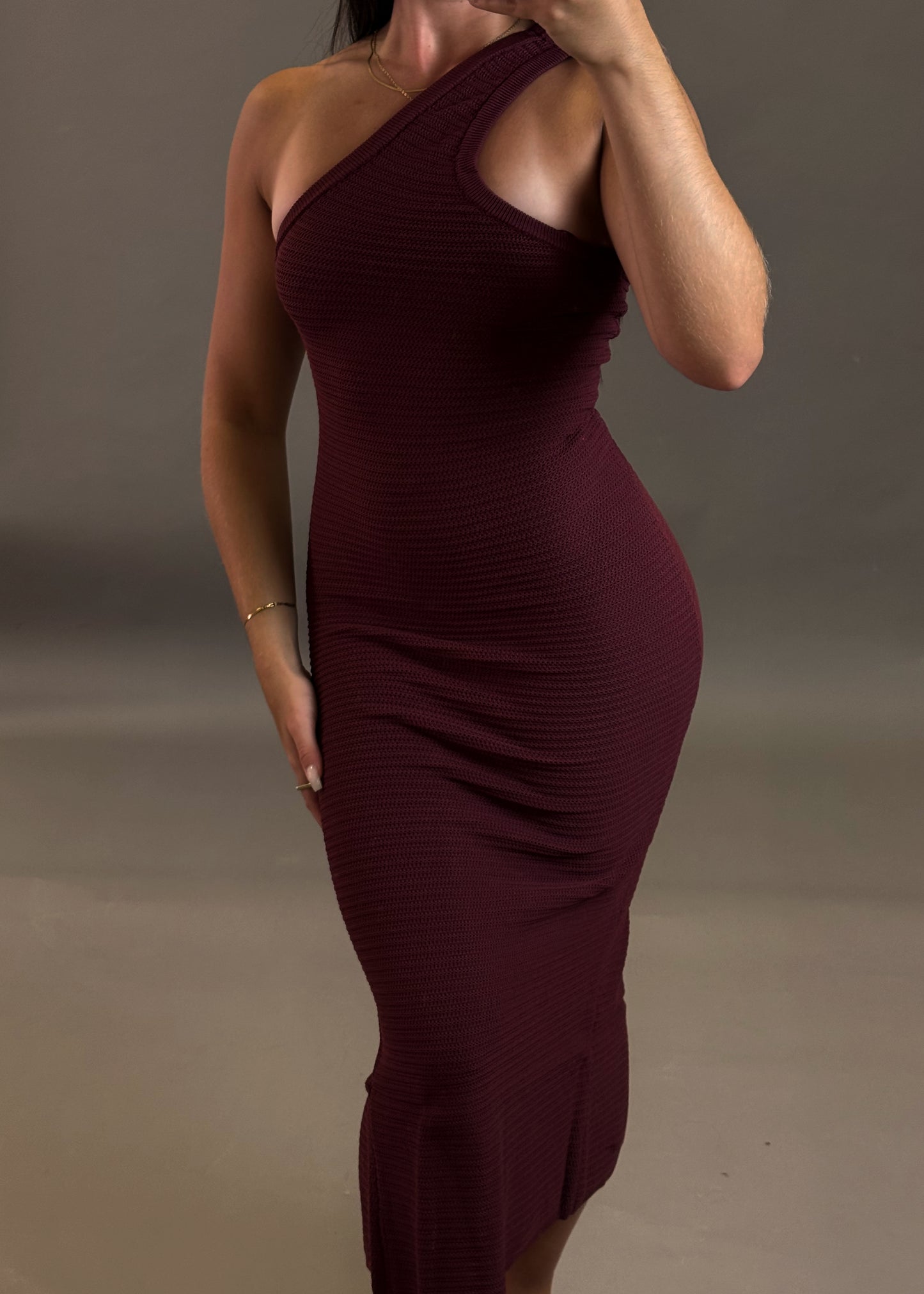 BERSHKA BURGUNDY KNITTED DRESS