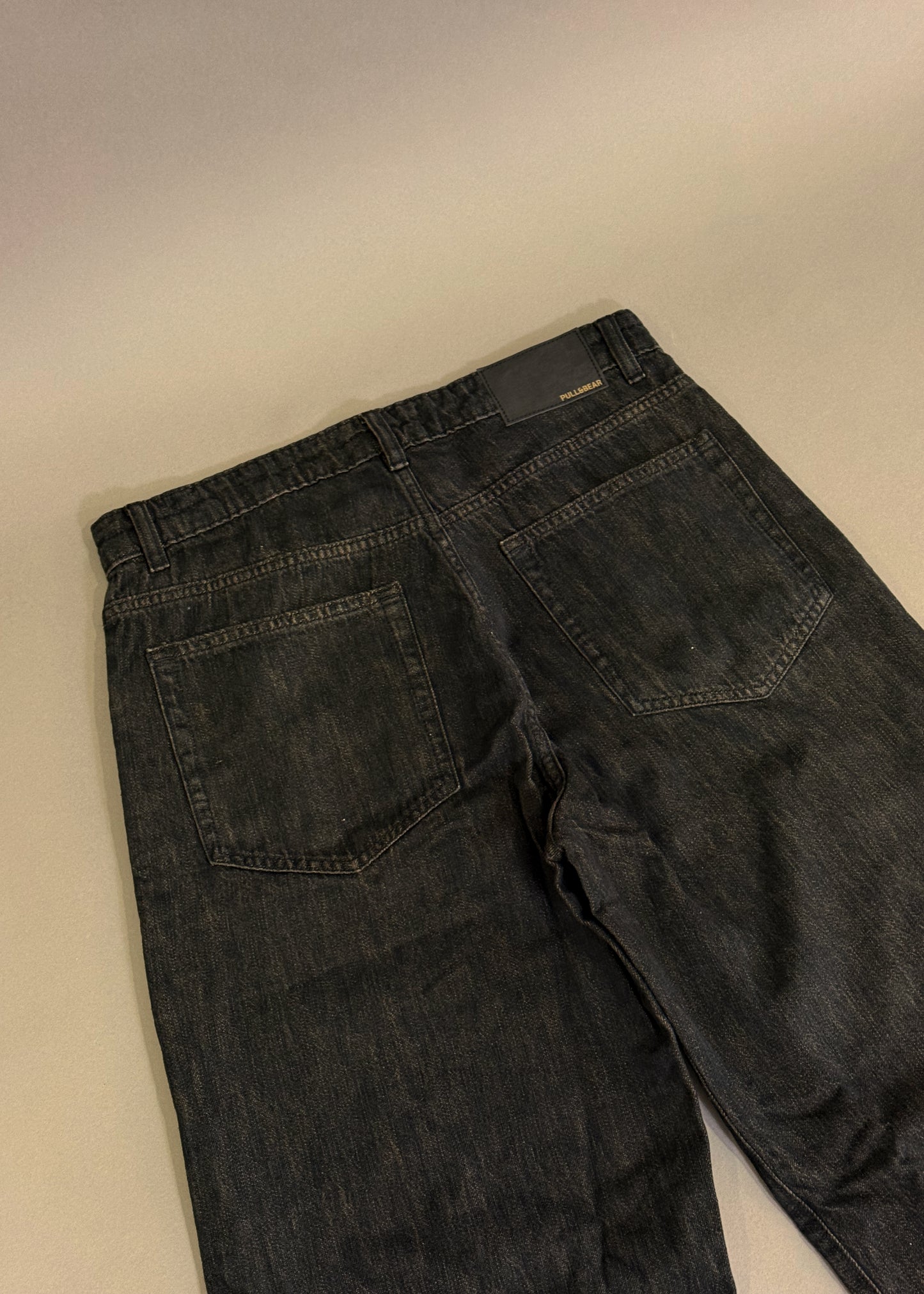 PULL&BEAR BLACK BAGGY JEANS