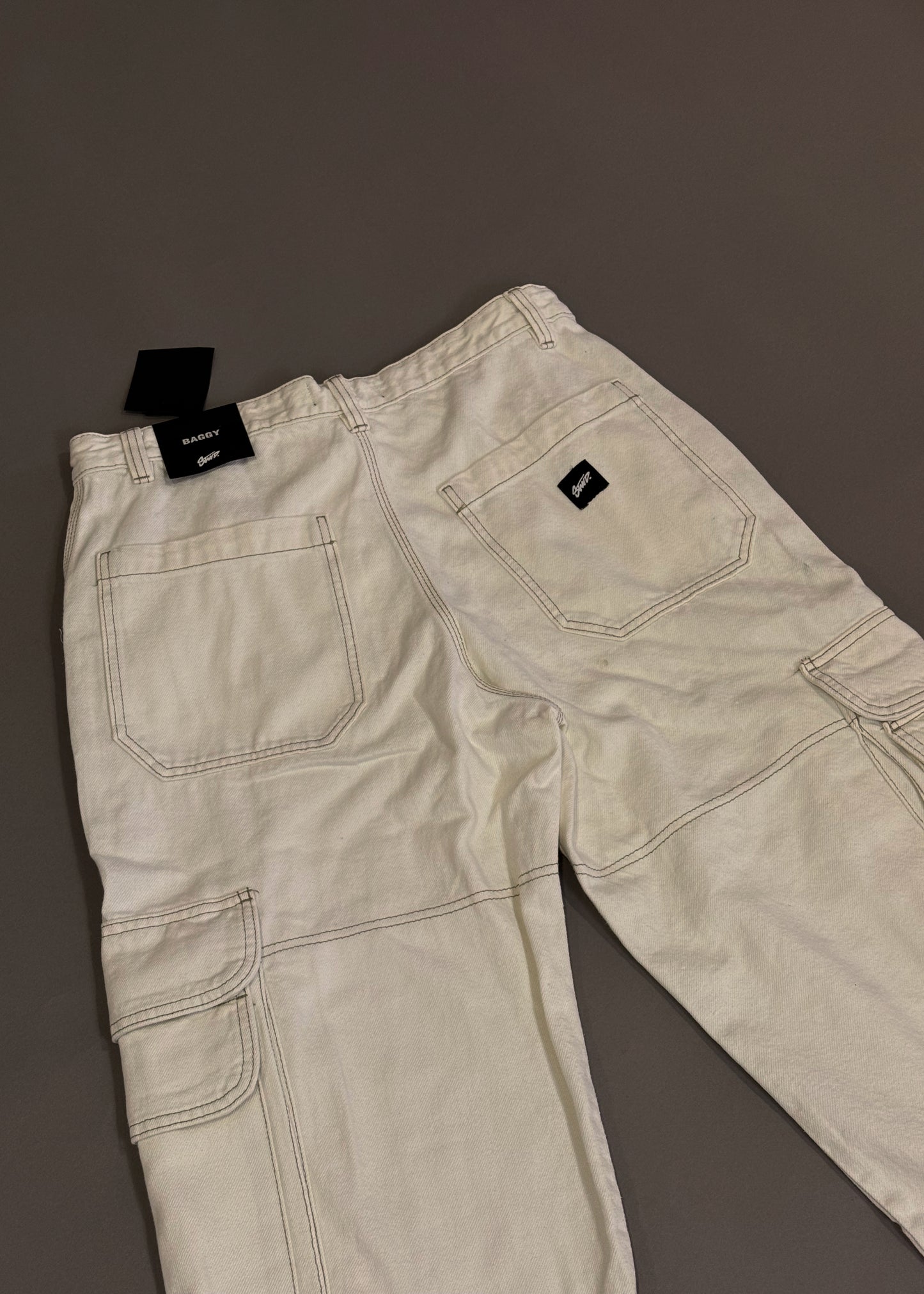 PULL&BEAR BAGGY CARGO JEANS