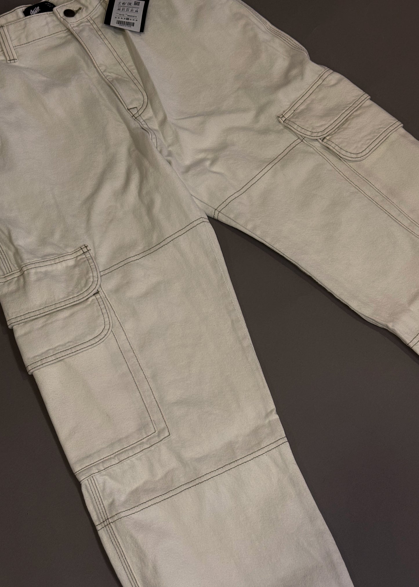 PULL&BEAR BAGGY CARGO JEANS