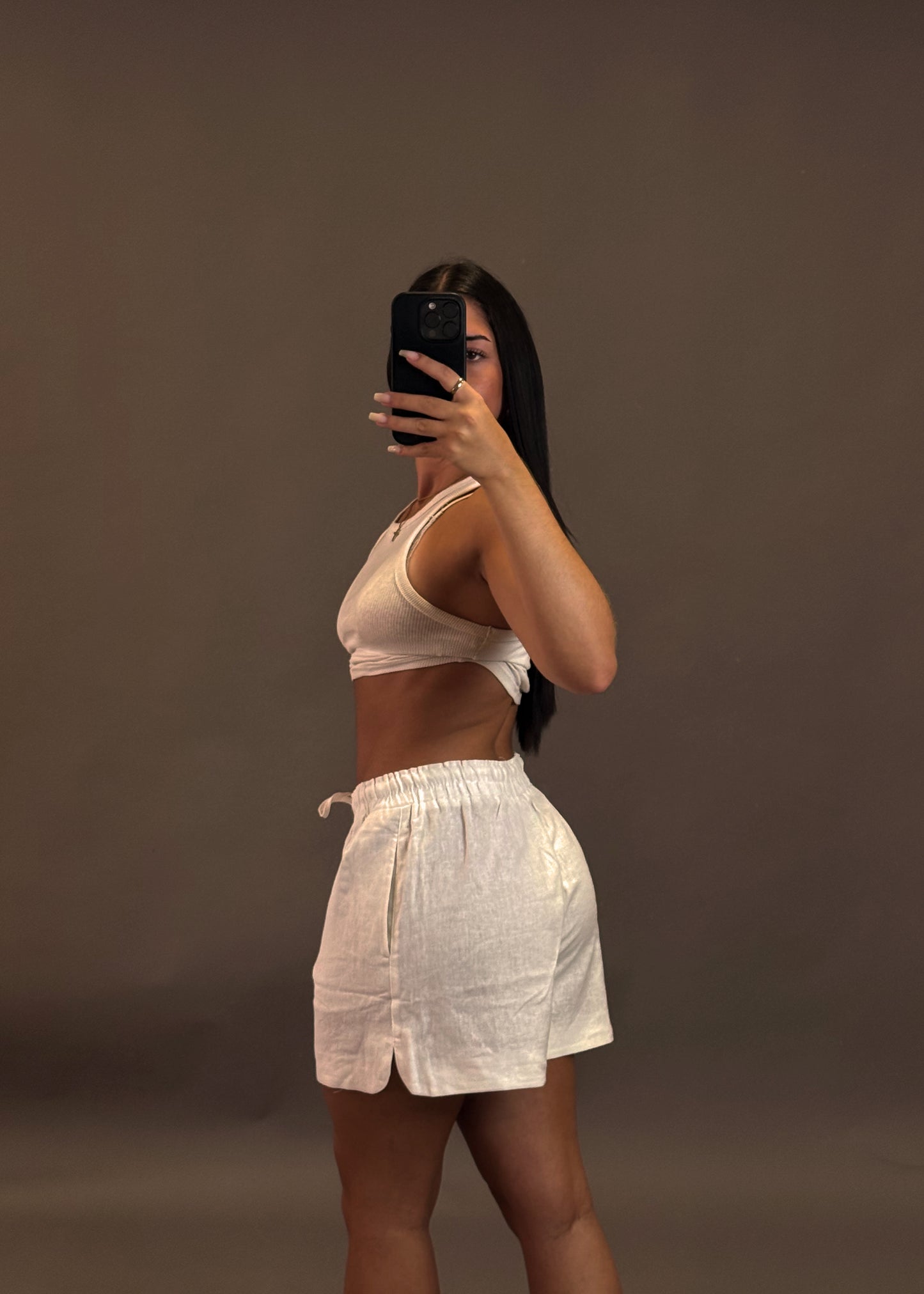 STRADIVARIUS LINEN WHITE SHORTS