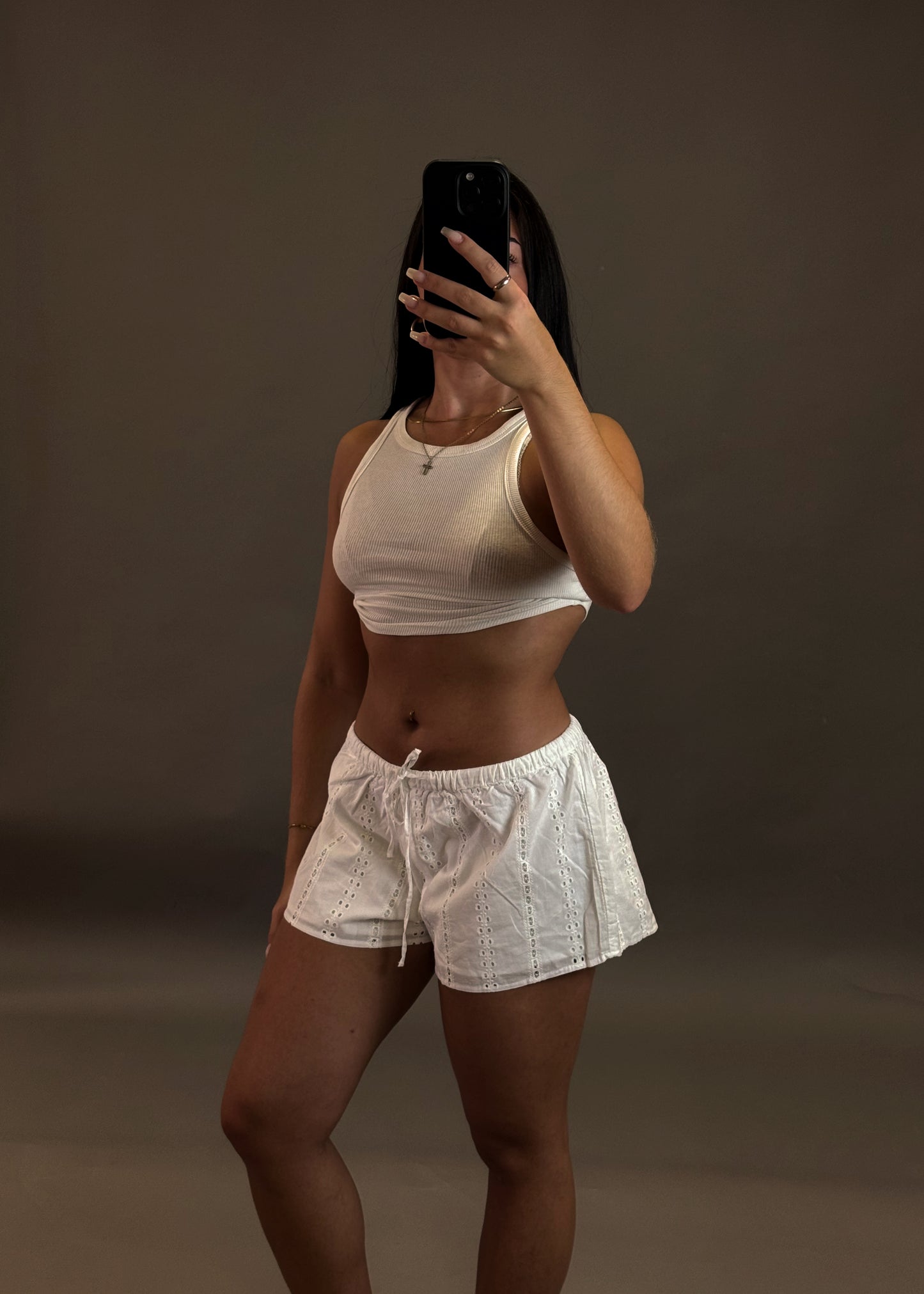 PULL&BEAR MINI WHITE SHORTS