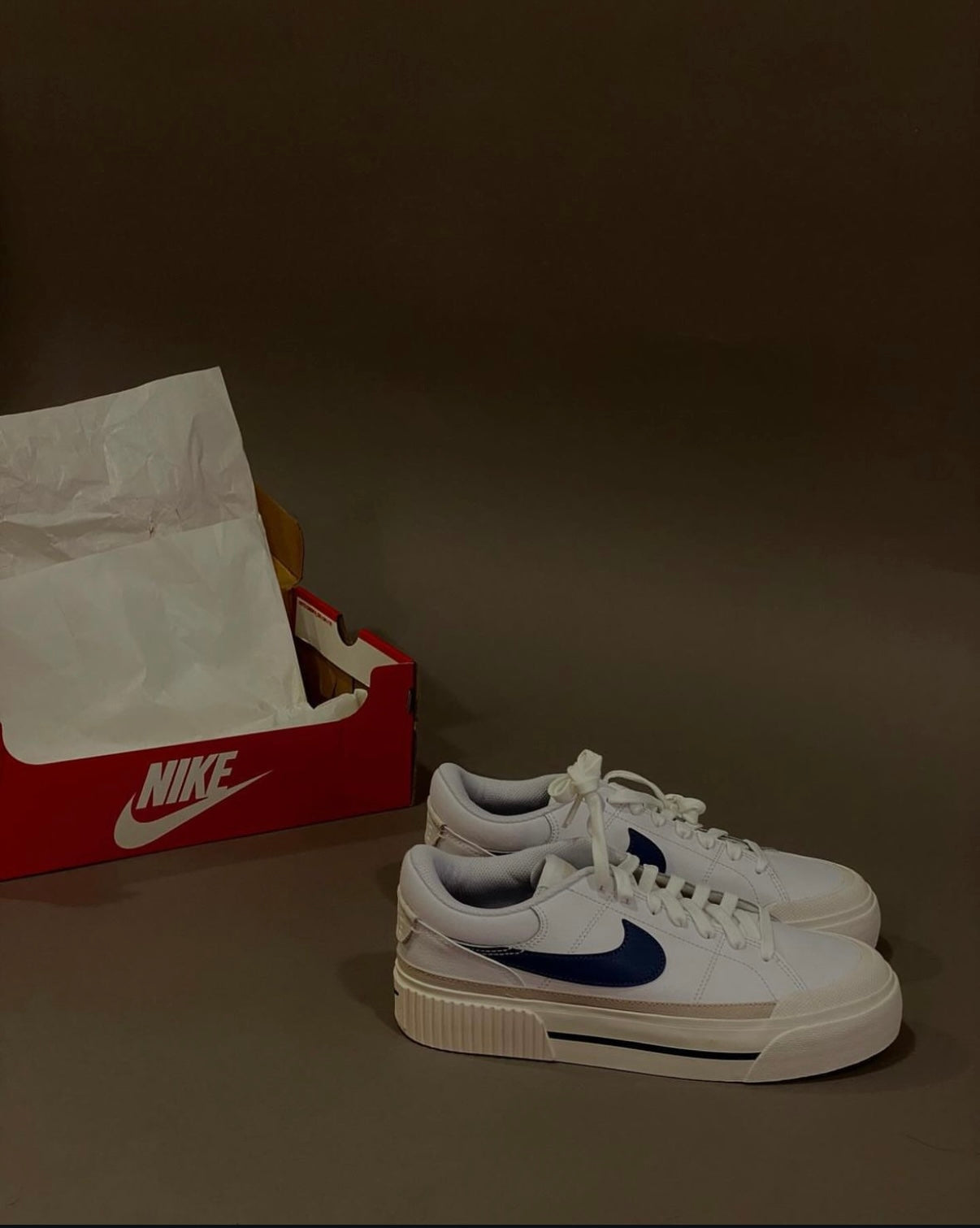 NIKE COURT LEGACY LIFT
