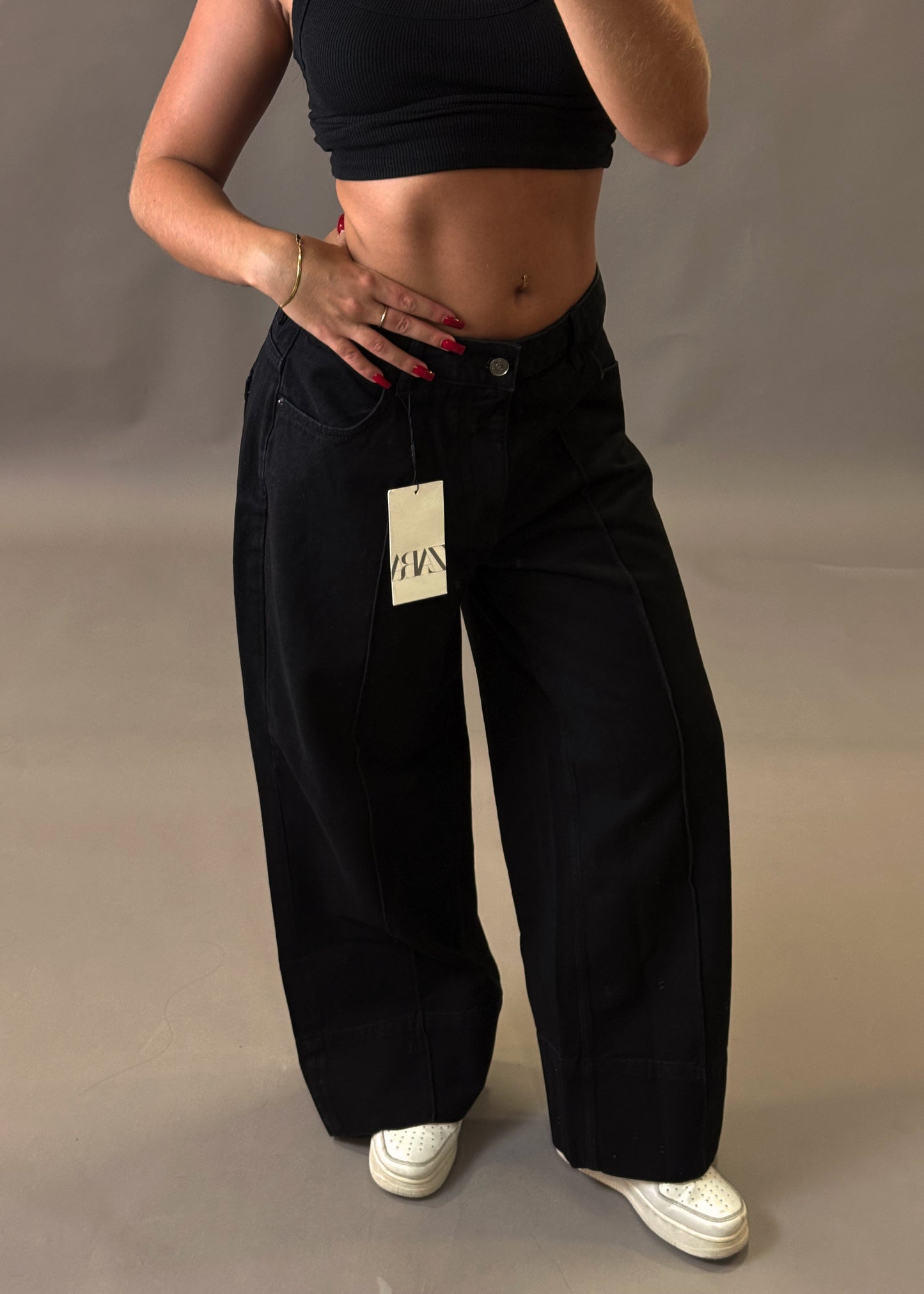 ZARA BLACK BAGGY JEANS