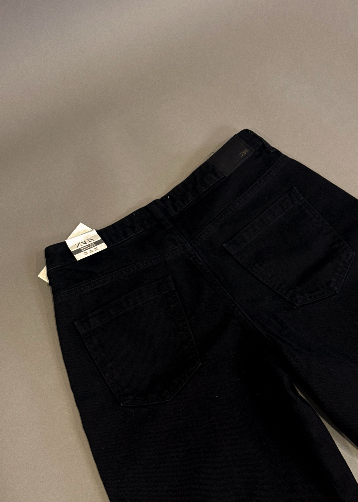 ZARA BLACK BAGGY JEANS