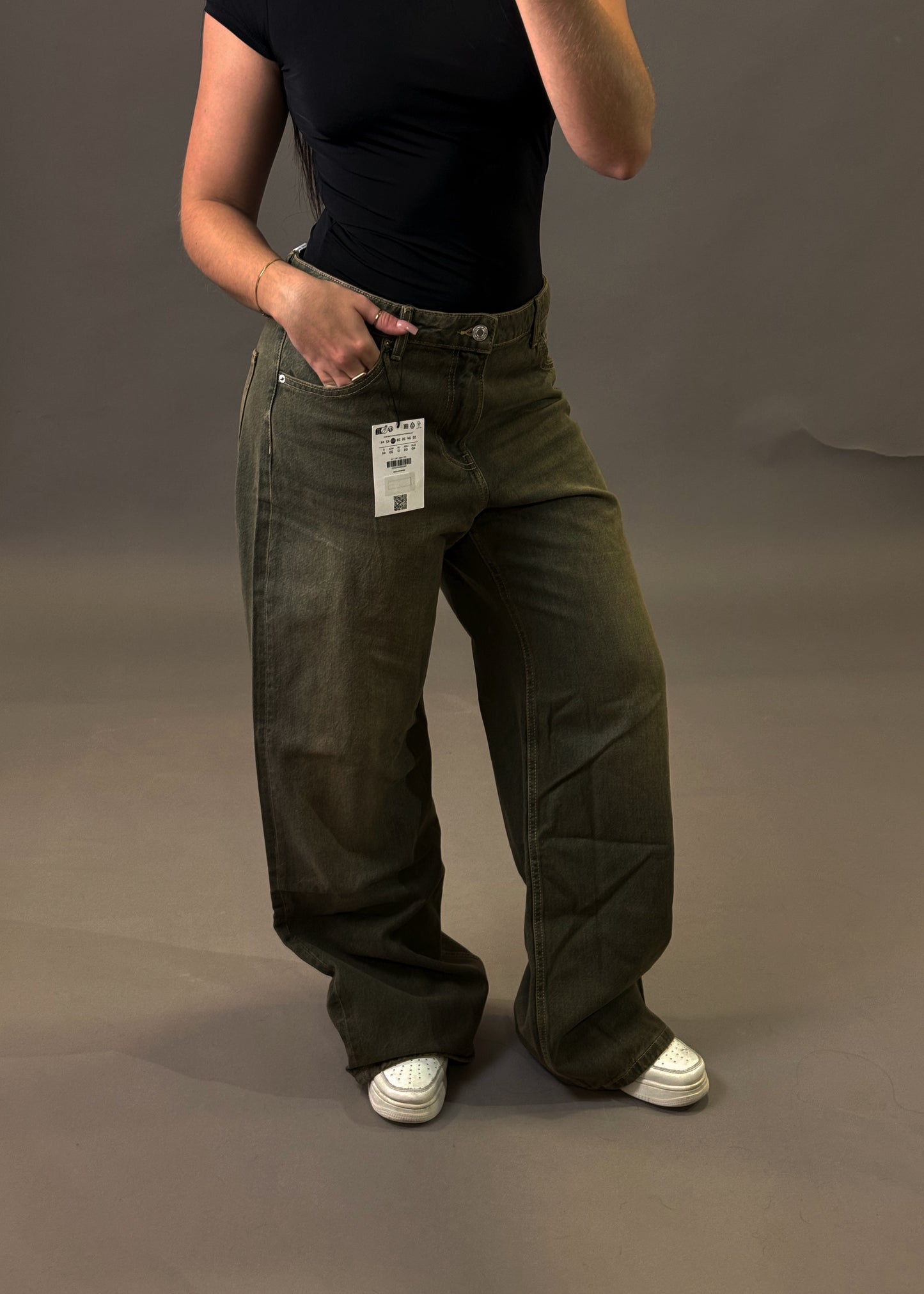 BERSHKA BAGGY JEANS