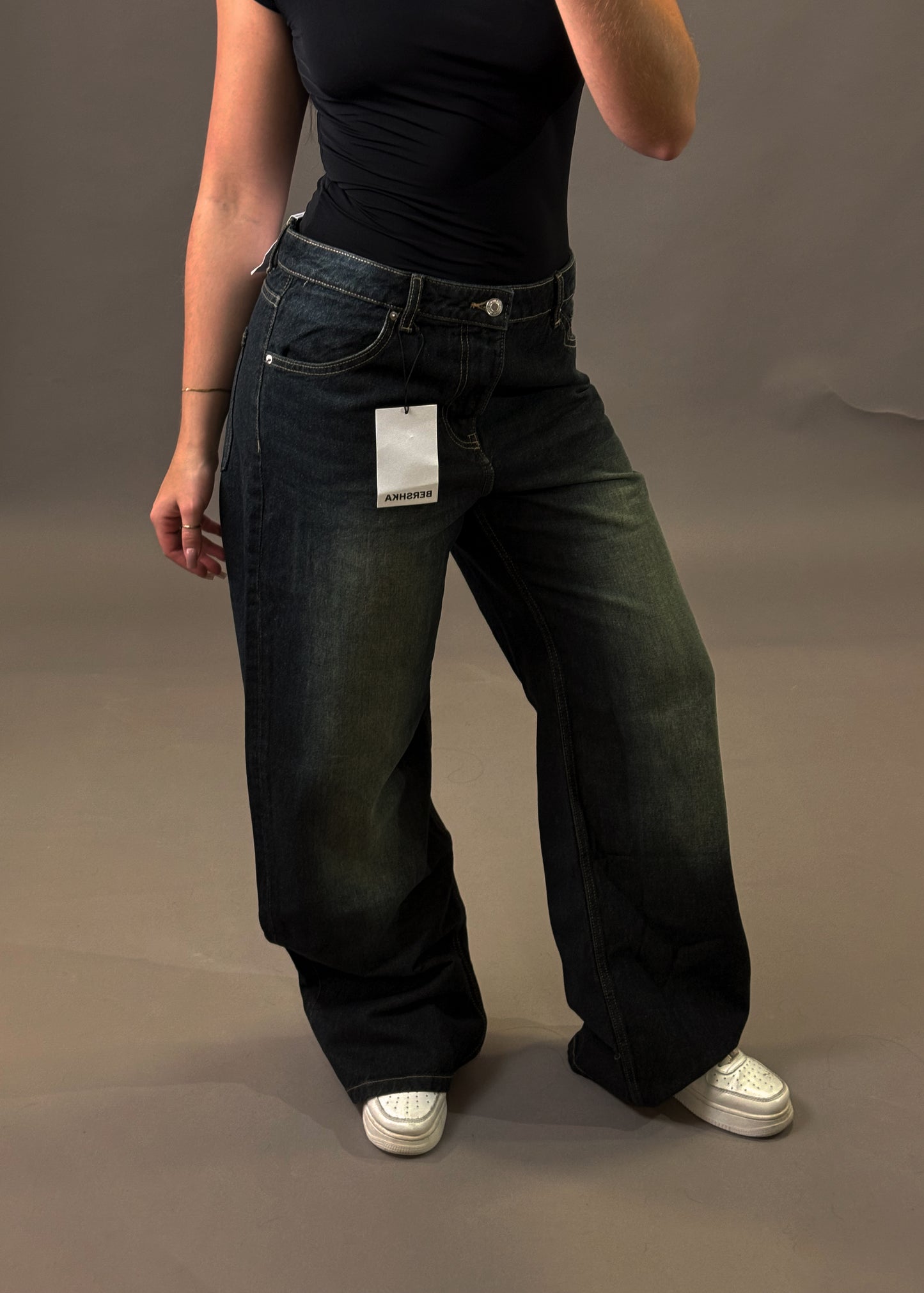 BERSHKA BAGGY JEANS