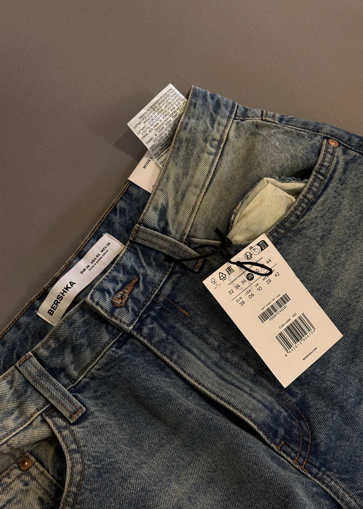 BERSHKA WIDE BAGGY PETITE JEANS