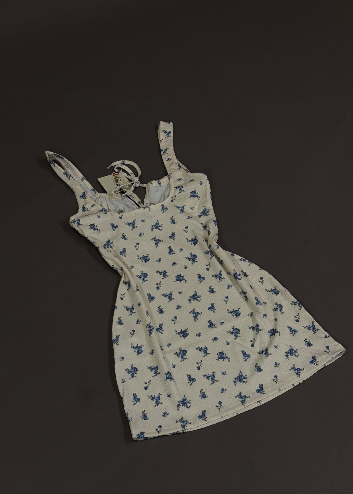 PULL&BEAR FLORAL DRESS