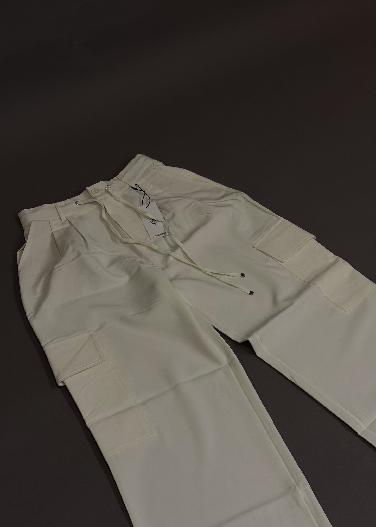 STRADIVARIUS WHITE TROUSERS