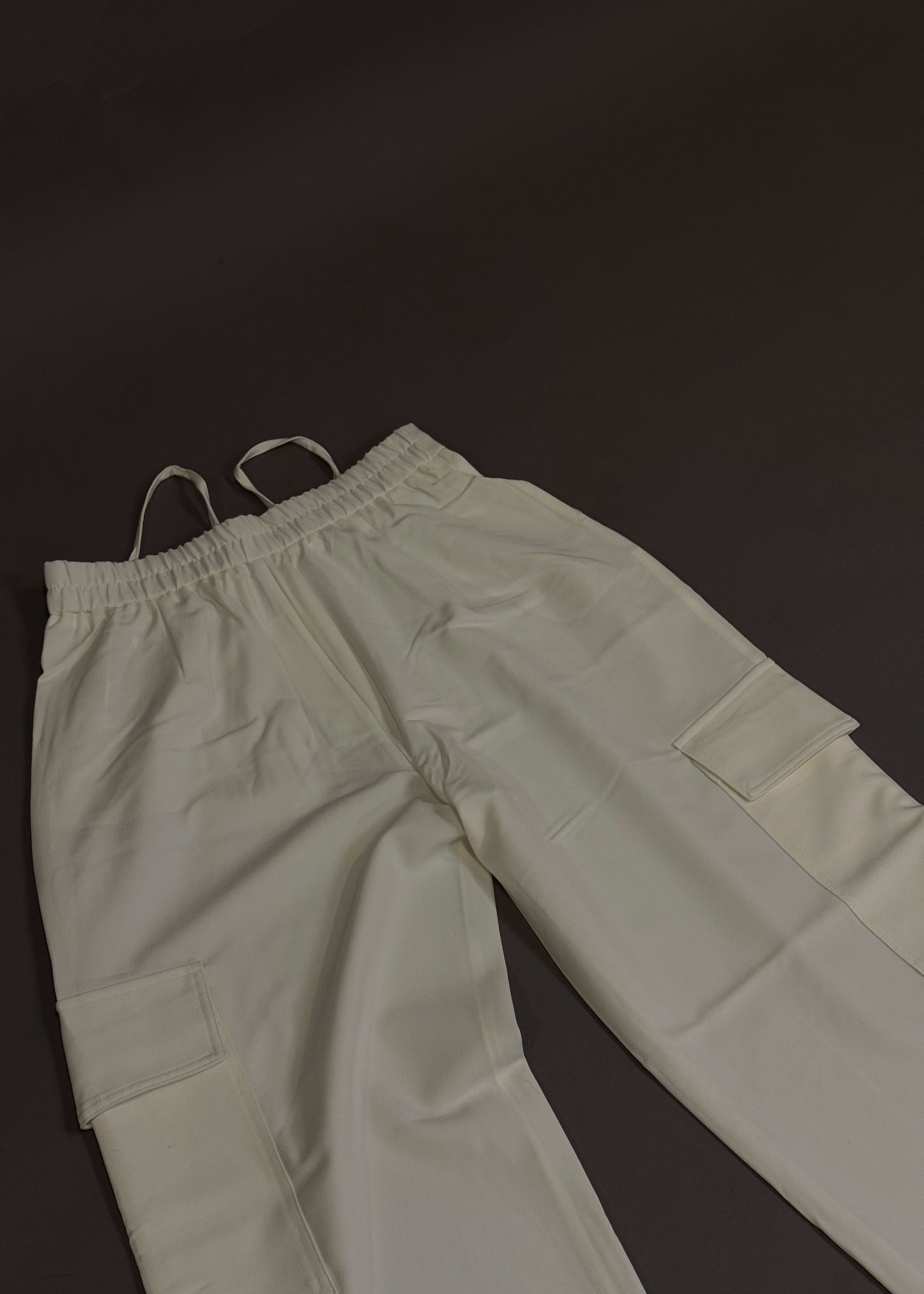 STRADIVARIUS WHITE TROUSERS
