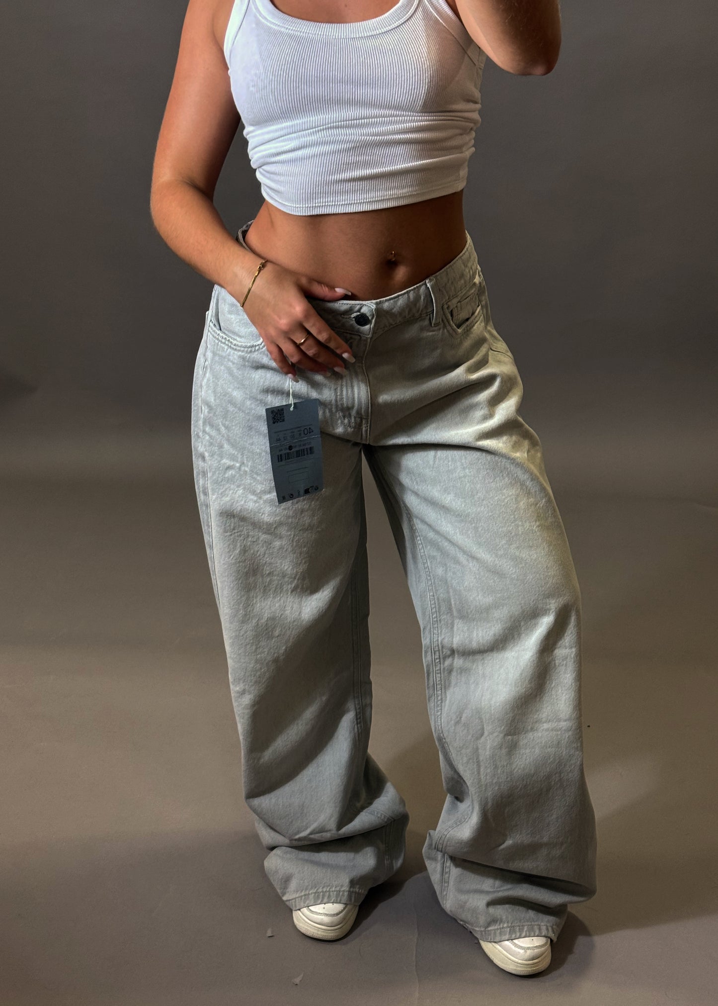 STRADIVARIUS BAGGY LOW WAIST JEANS