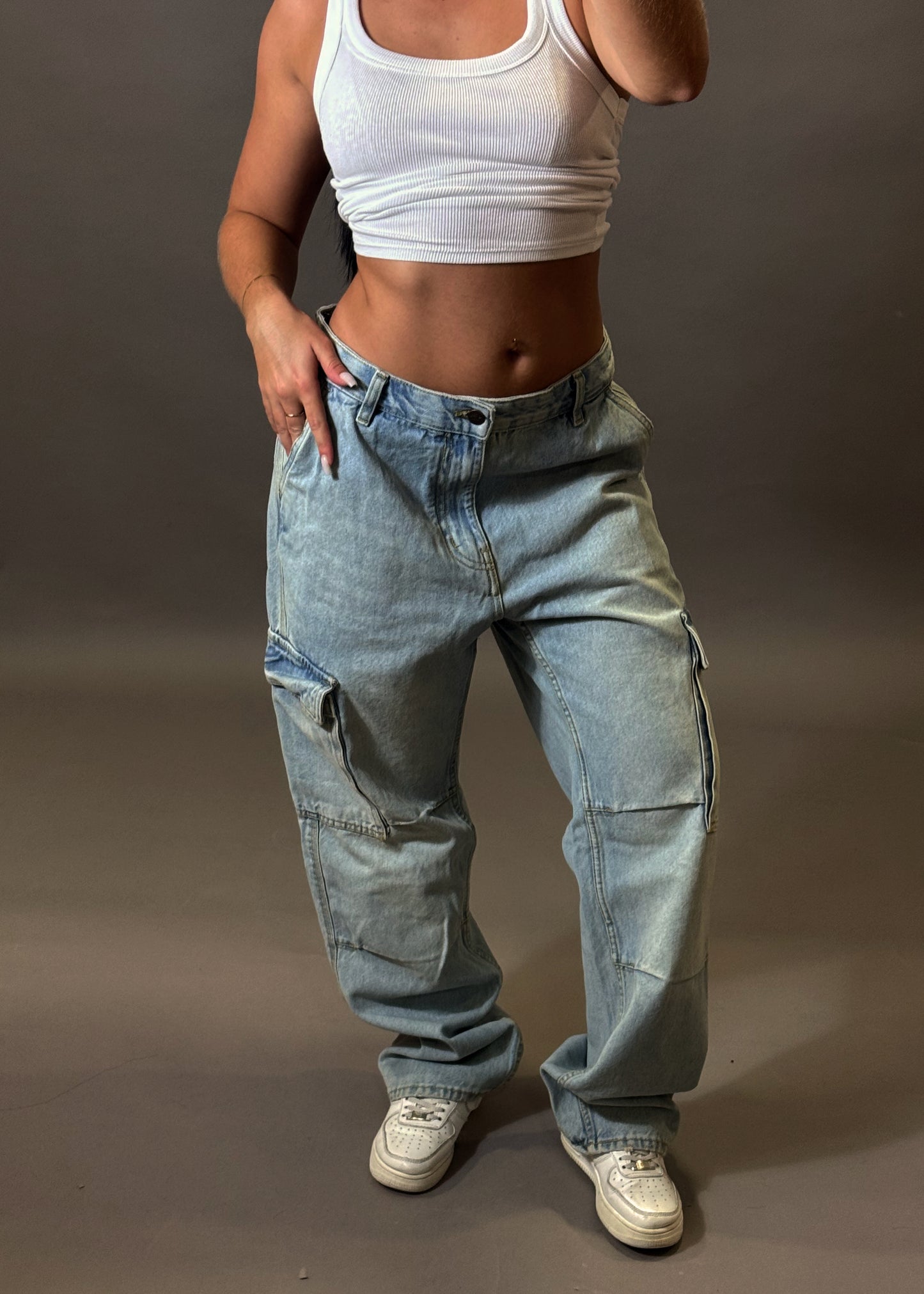 PULL&BEAR BAGGY CARGO JEANS