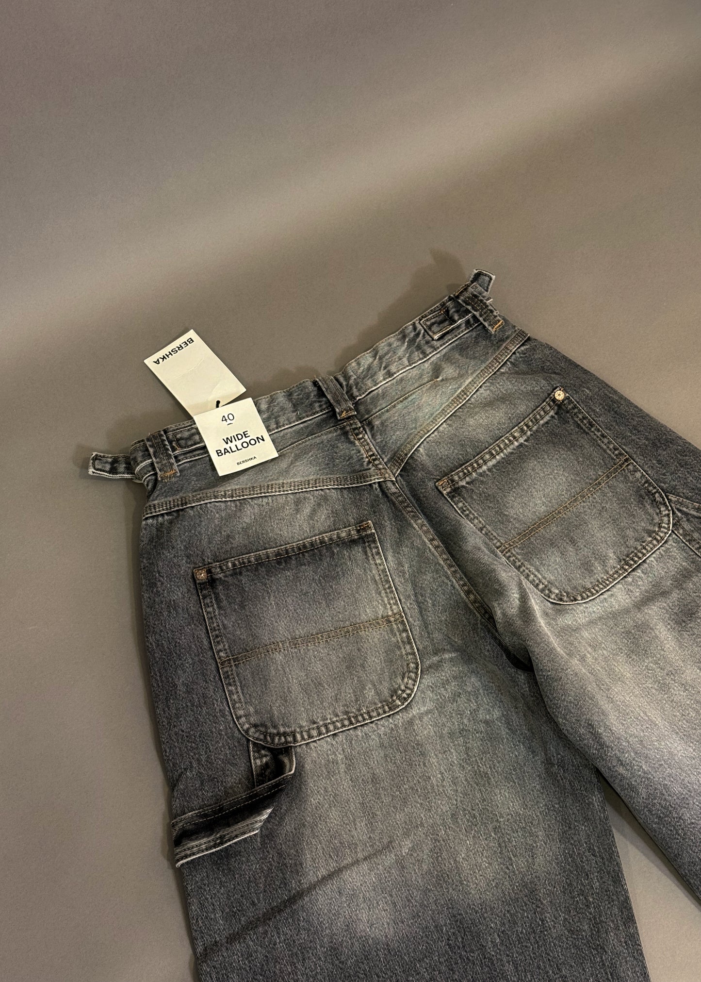 BERSHKA WIDE BALLOON JEANS