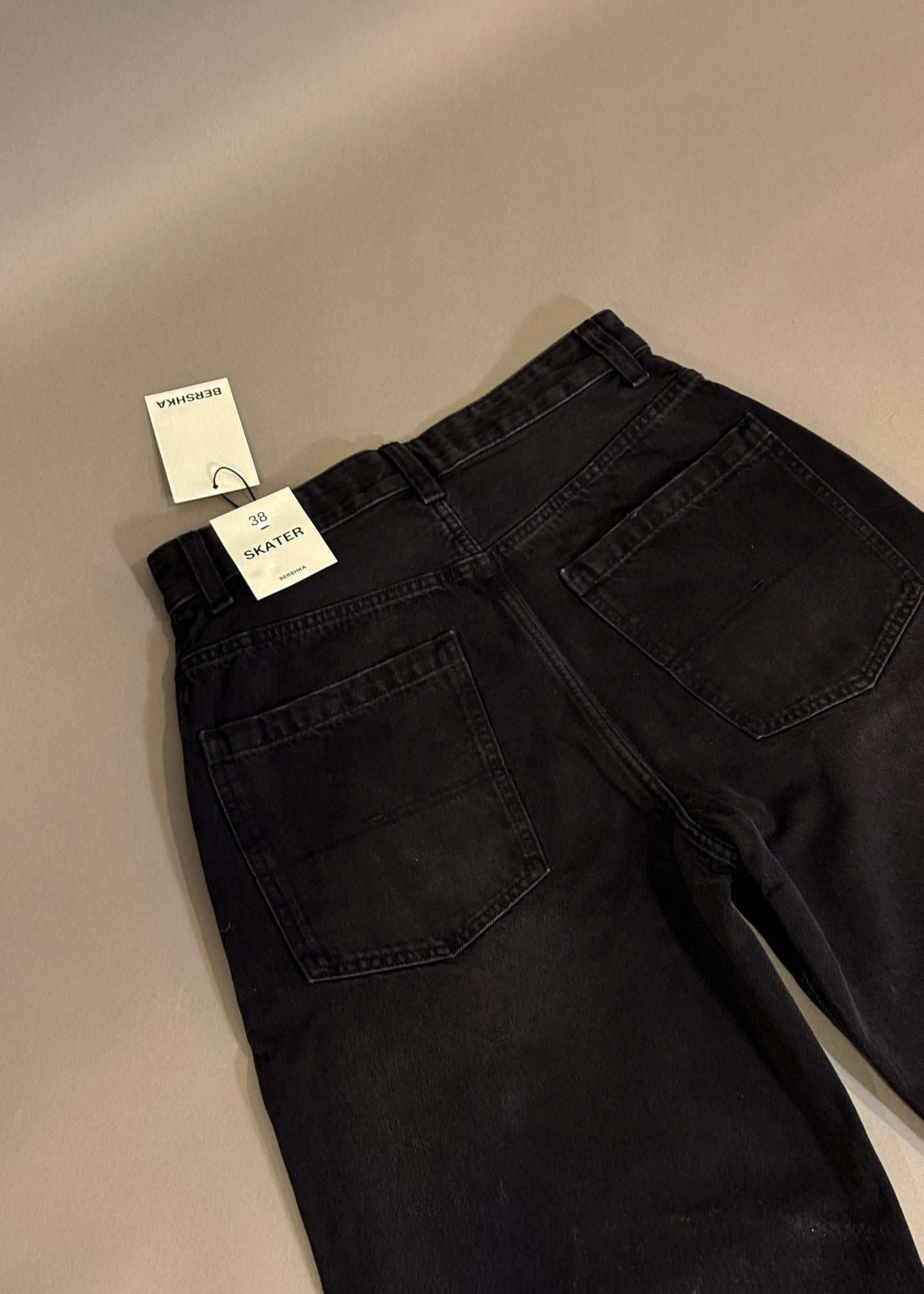 BERSHKA SKATER JEANS