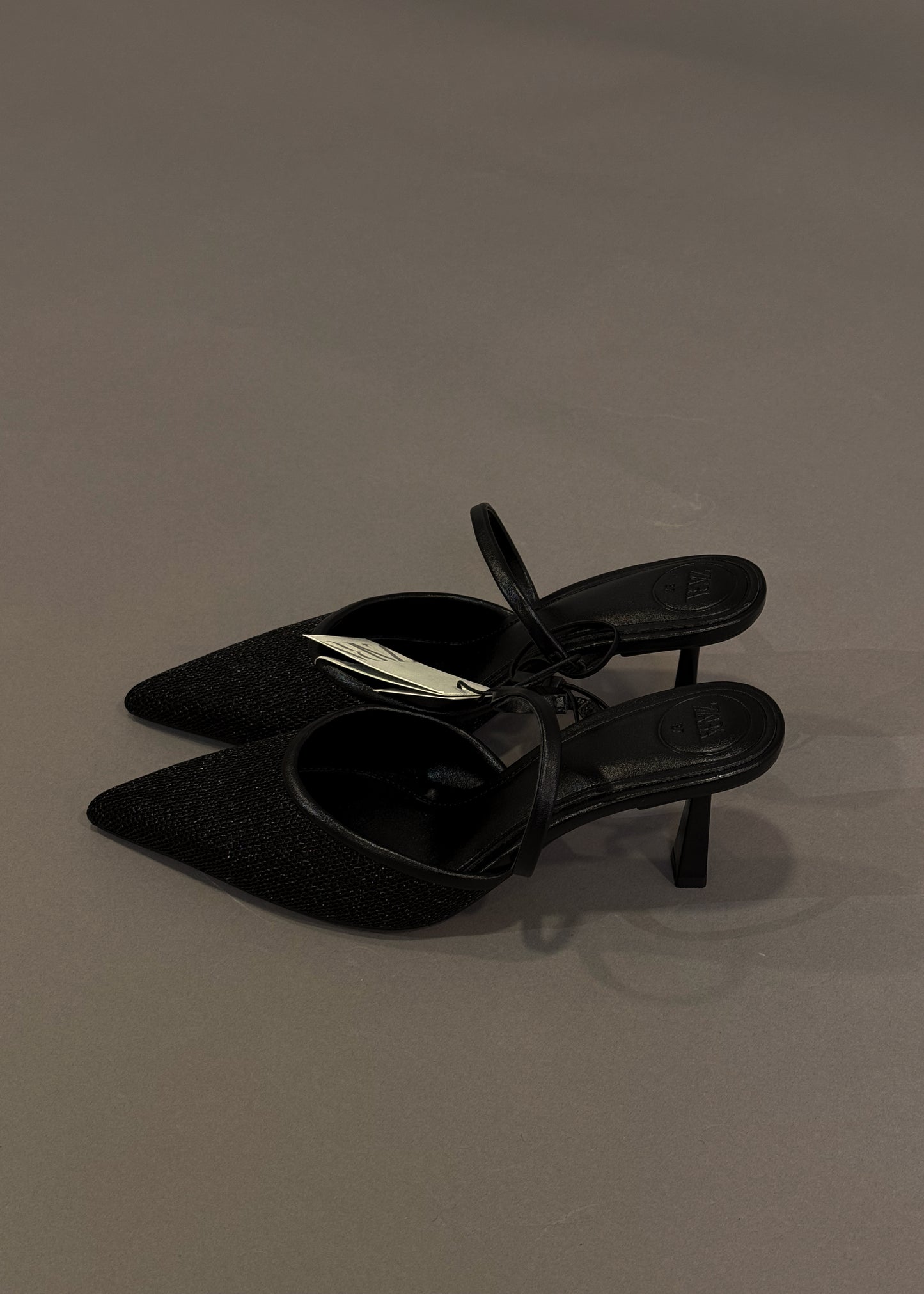 ZARA KITTEN HEELS