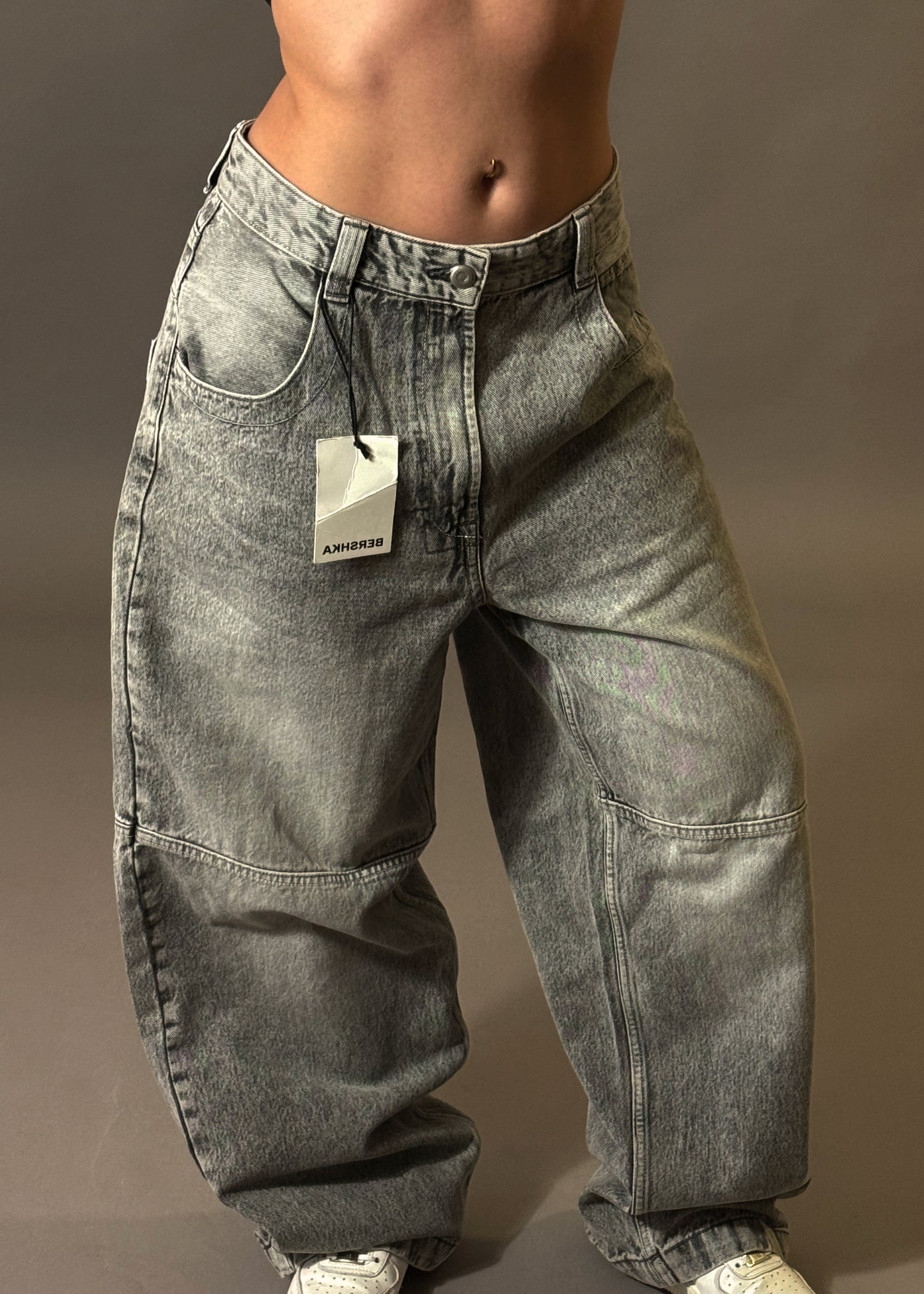 BERSHKA SUPER BAGGY GREY JEANS