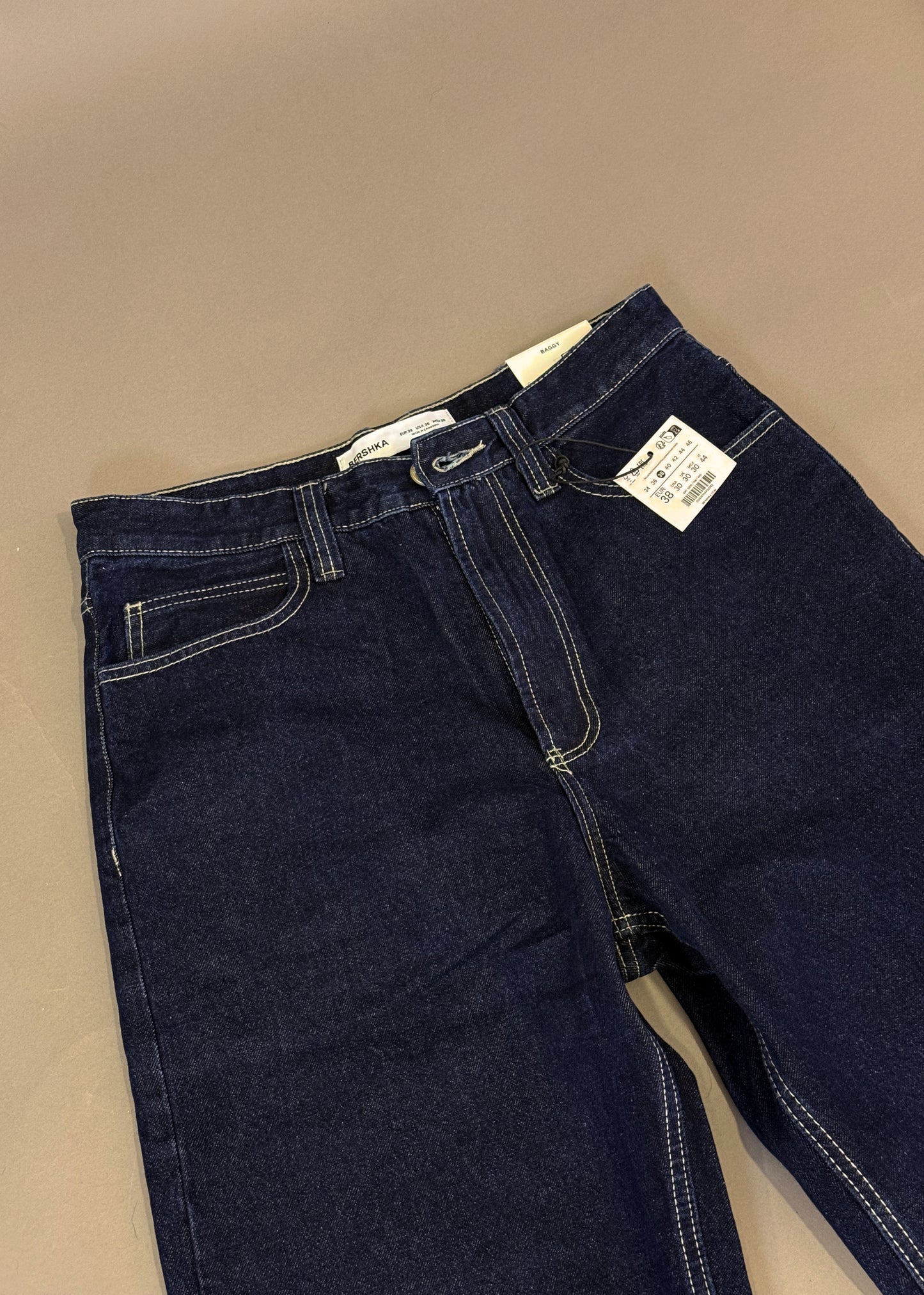 BERSHKA BAGGY JEANS FOLDED