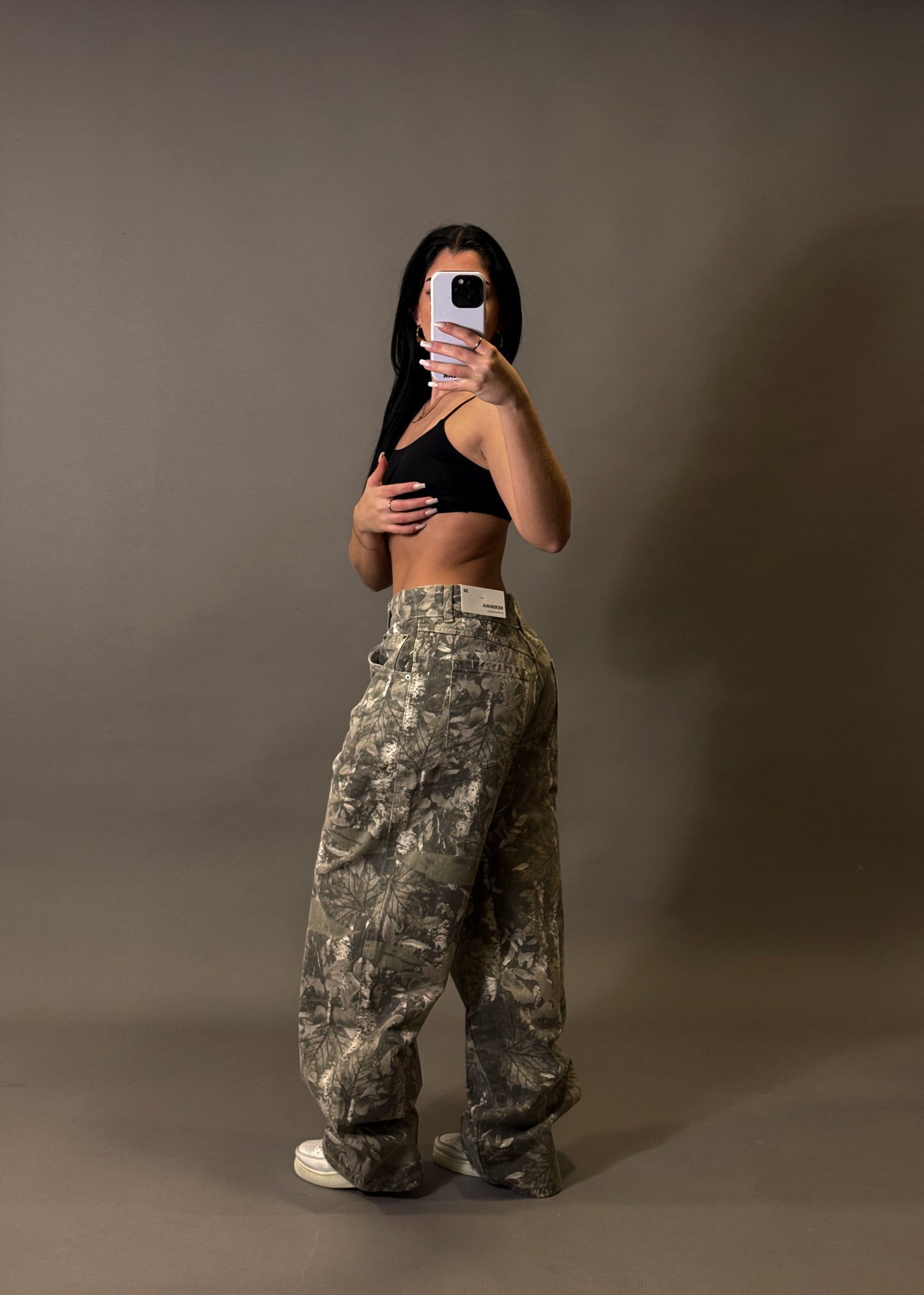 BERSHKA SUPER BAGGY JEANS