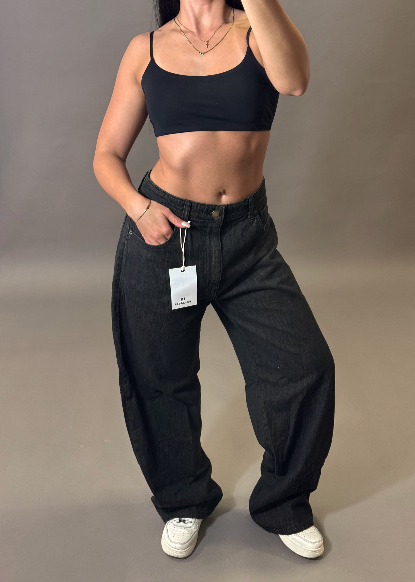 PULL&BEAR BLACK BAGGY JEANS