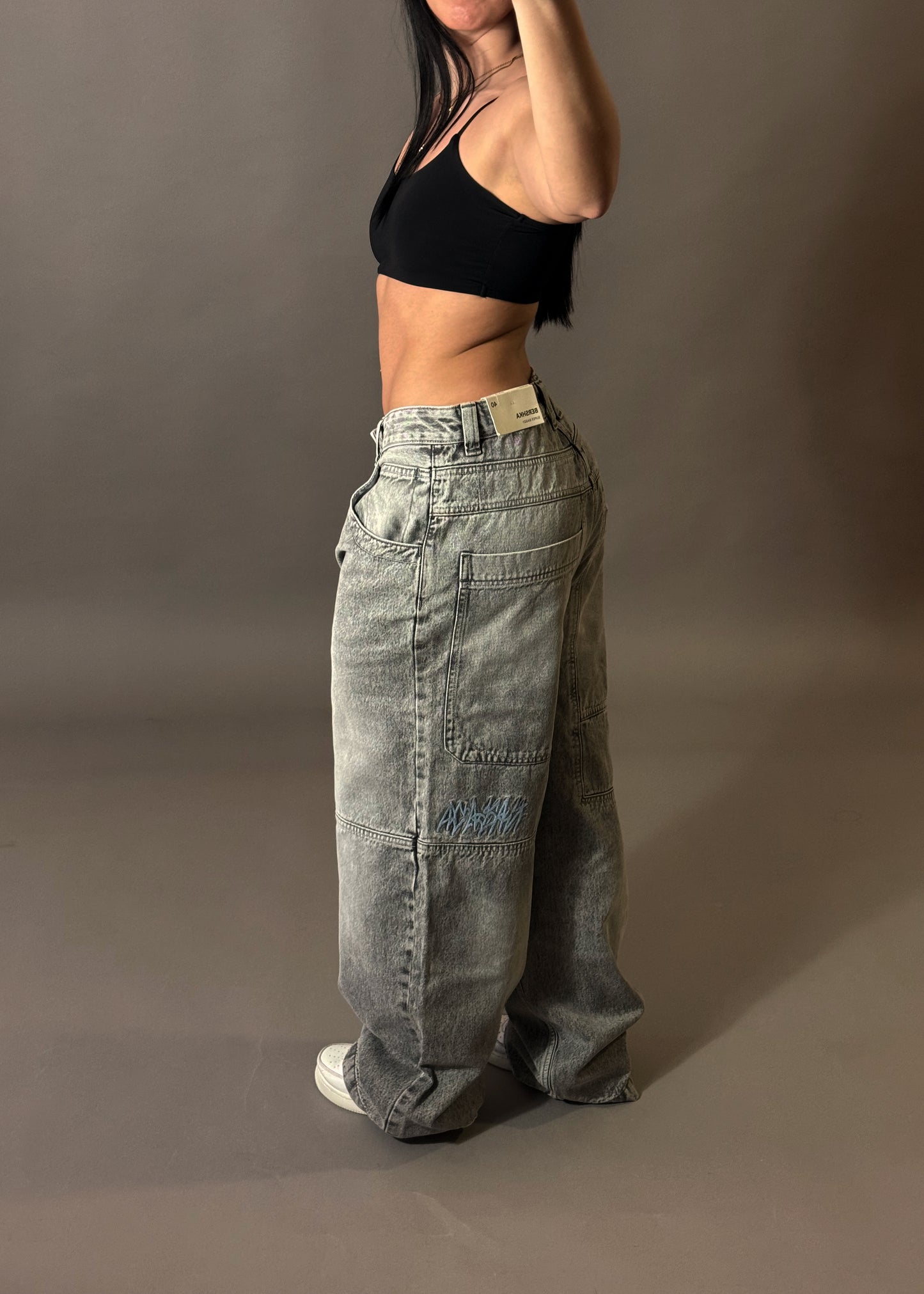 BERSHKA SUPER BAGGY GREY JEANS