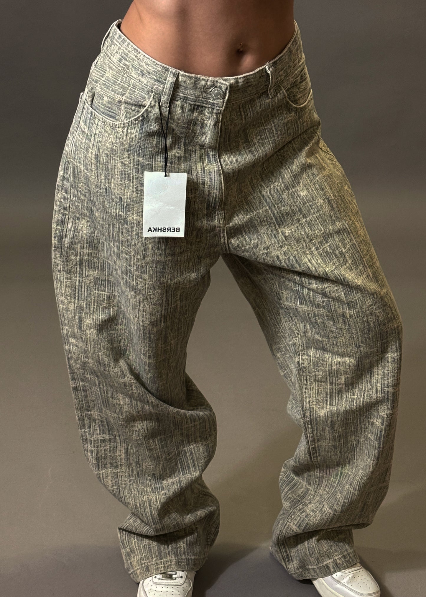 BERSHKA TEXTURED BAGGY JEANS