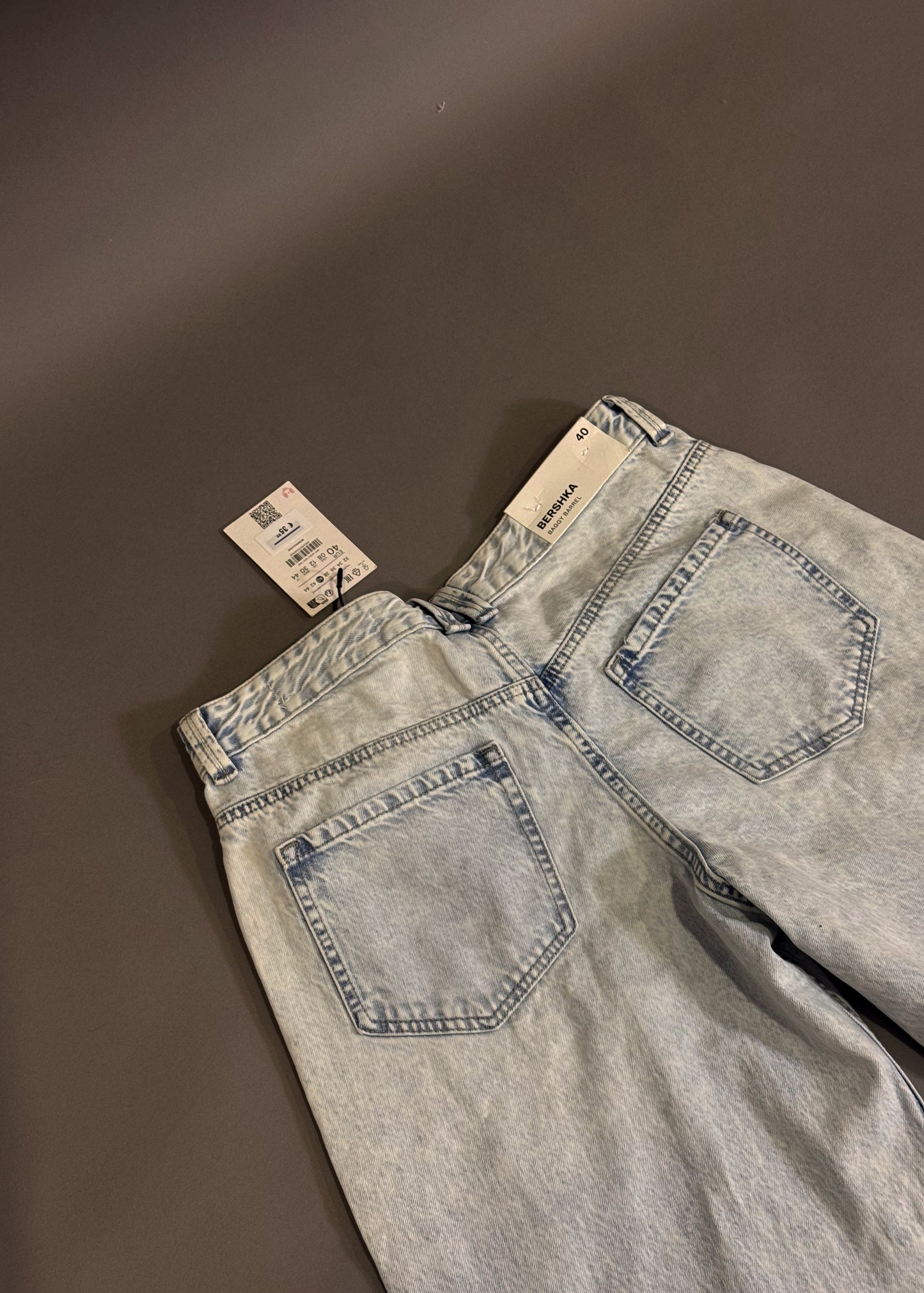BERSHKA BAGGY JEANS