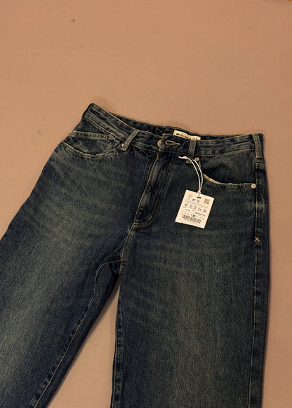 PULL&BEAR LOOSE FIT JEANS