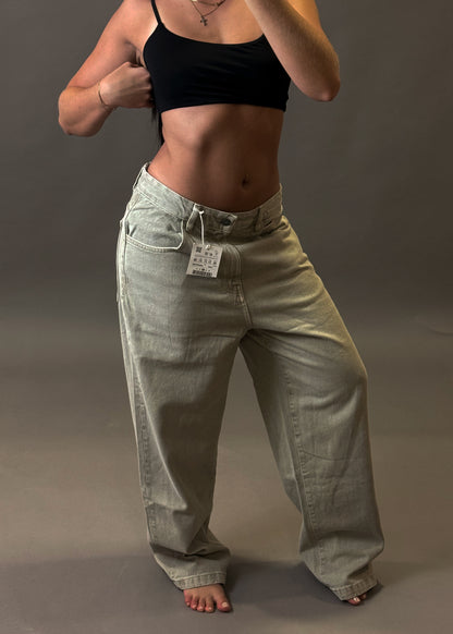 PULL&BEAR BAGGY JEANS