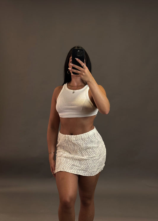 PULL&BEAR TEXTURED MINI SKIRT