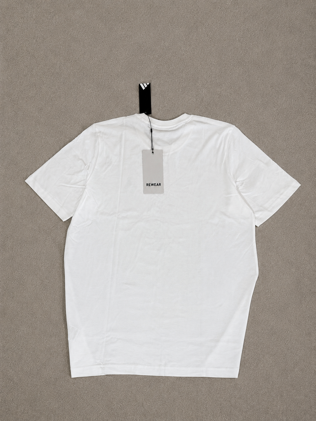 ADIDAS WHITE T-SHIRT