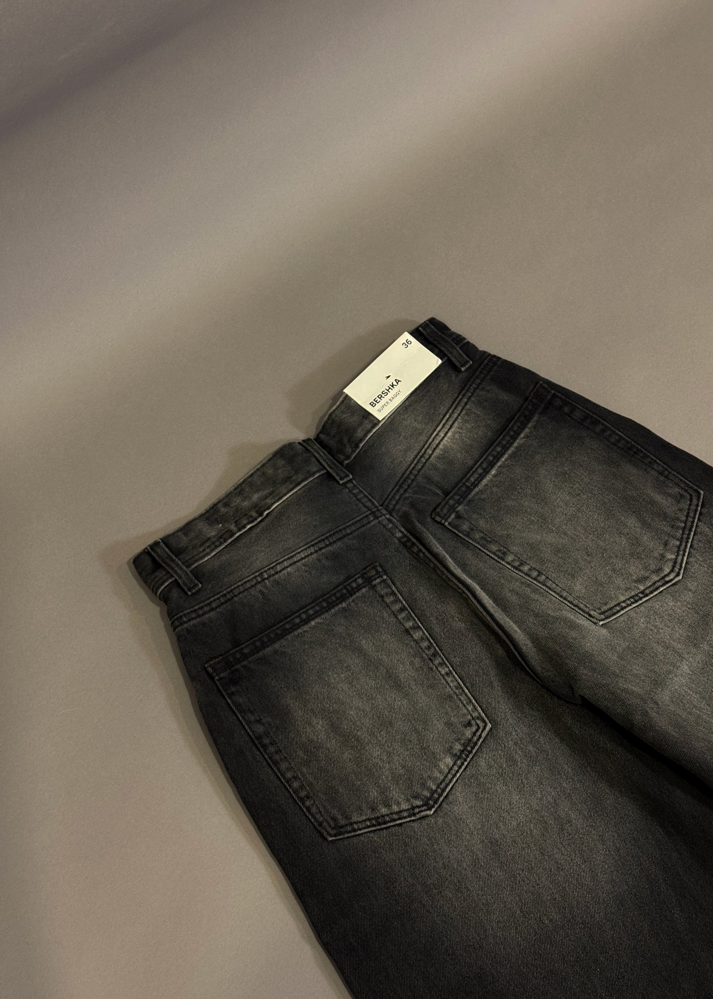 BERSHKA SUPER BAGGY JEANS