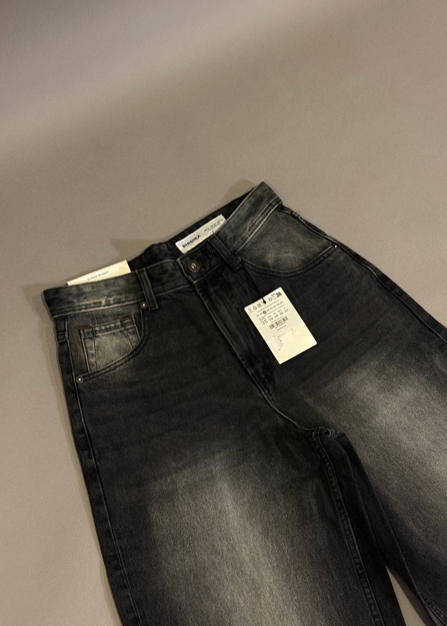 BERSHKA SUPER BAGGY JEANS