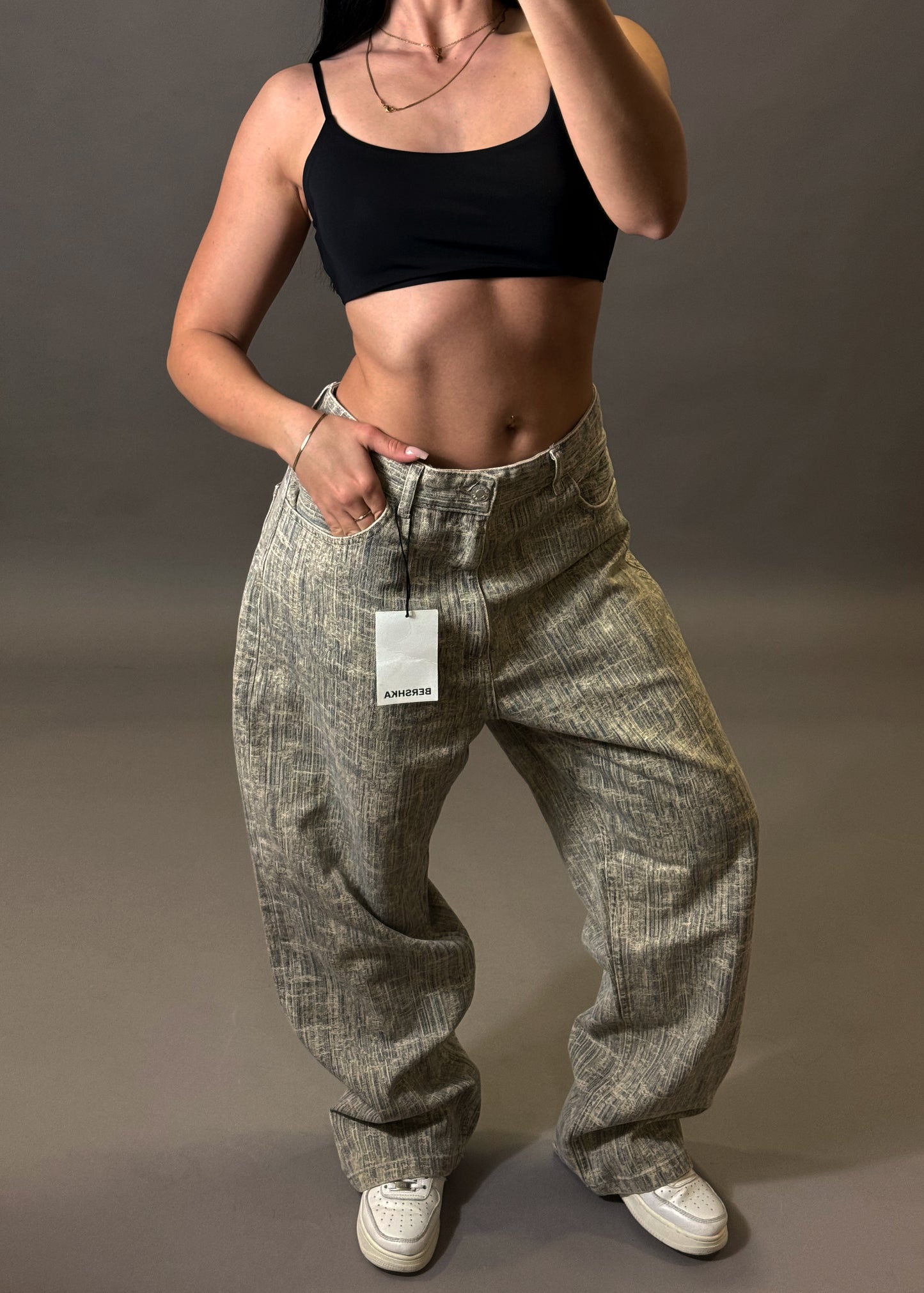 BERSHKA TEXTURED BAGGY JEANS