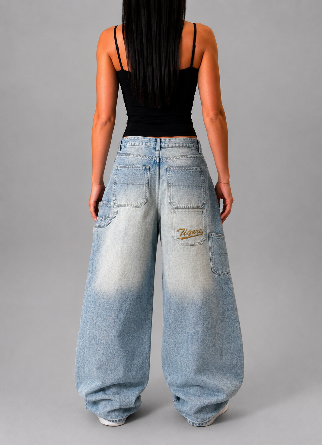 BERSHKA SUPER BAGGY JEANS