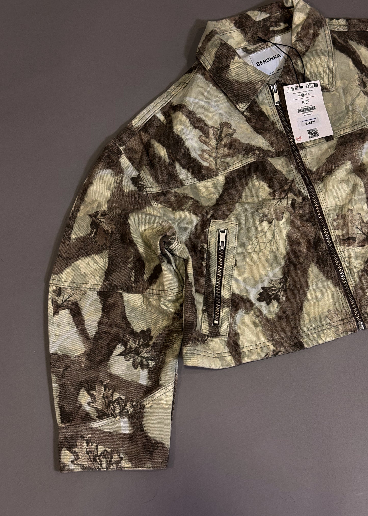 BERSHKA CROPPED BAGGY JACKET