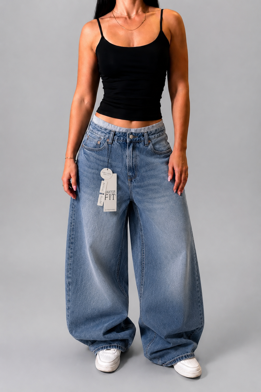 STRADIVARIUS SKATER FIT JEANS