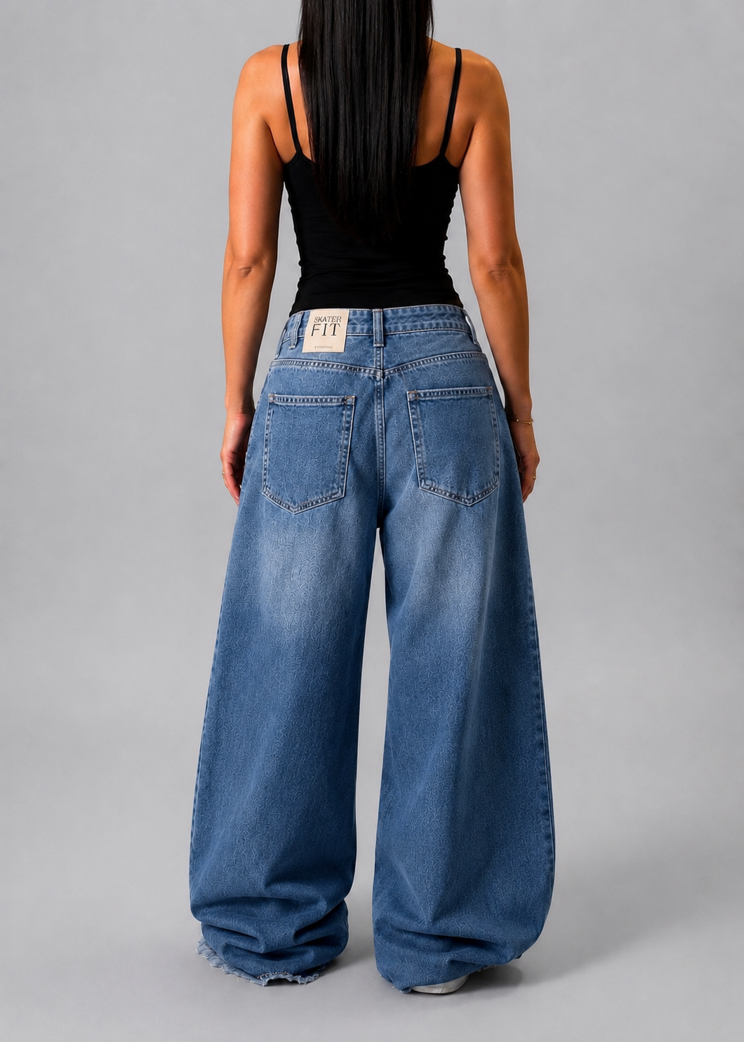 STRADIVARIUS SKATER FIT JEANS
