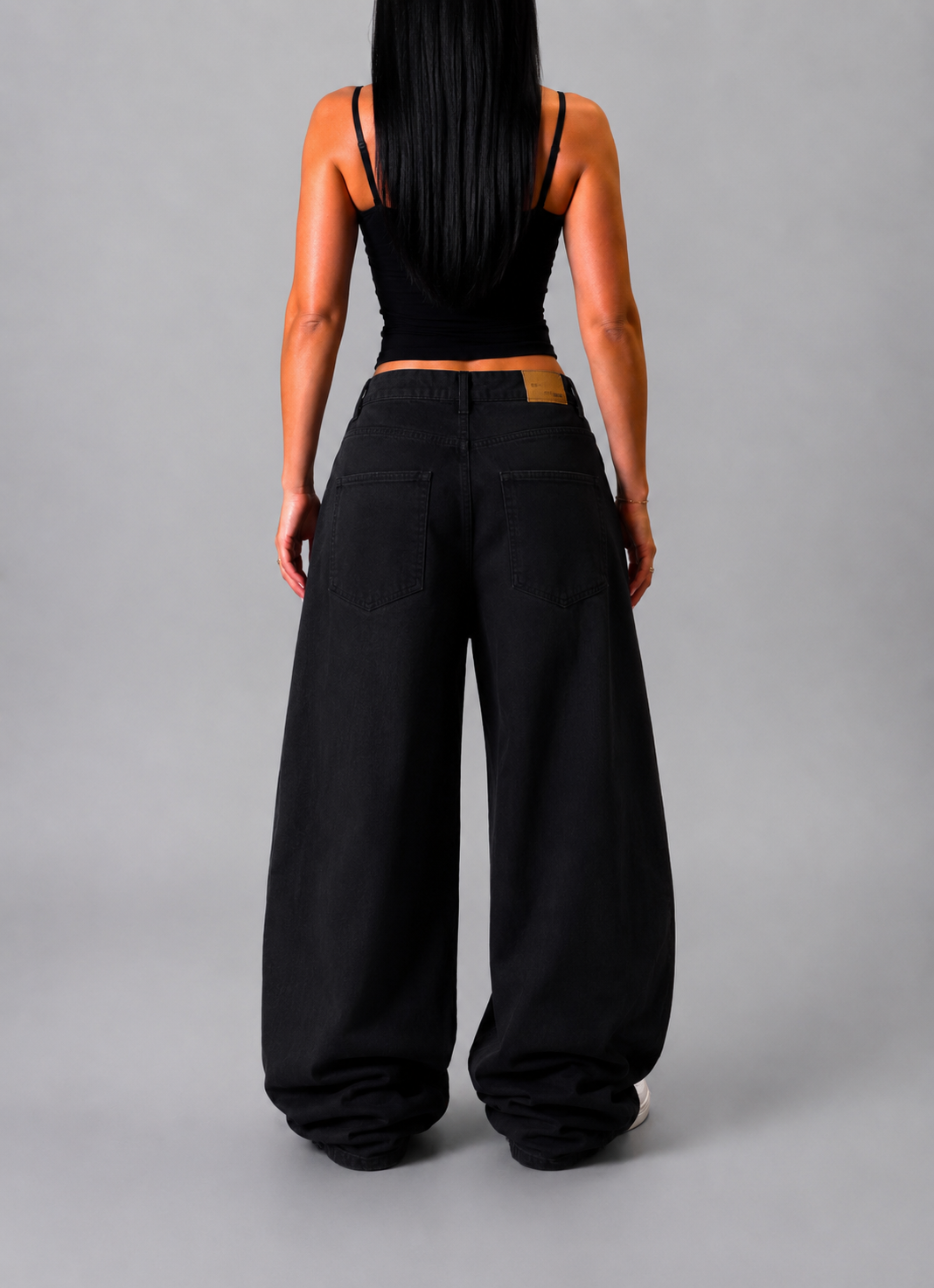 BERSHKA WIDE LEG JEANS