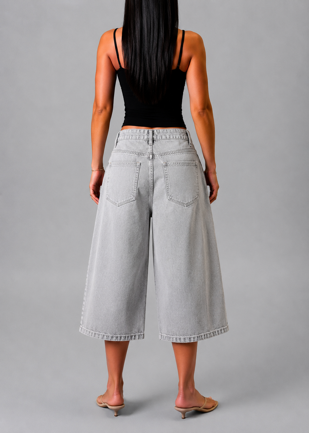 BERSHKA BAGGY GREY JORTS